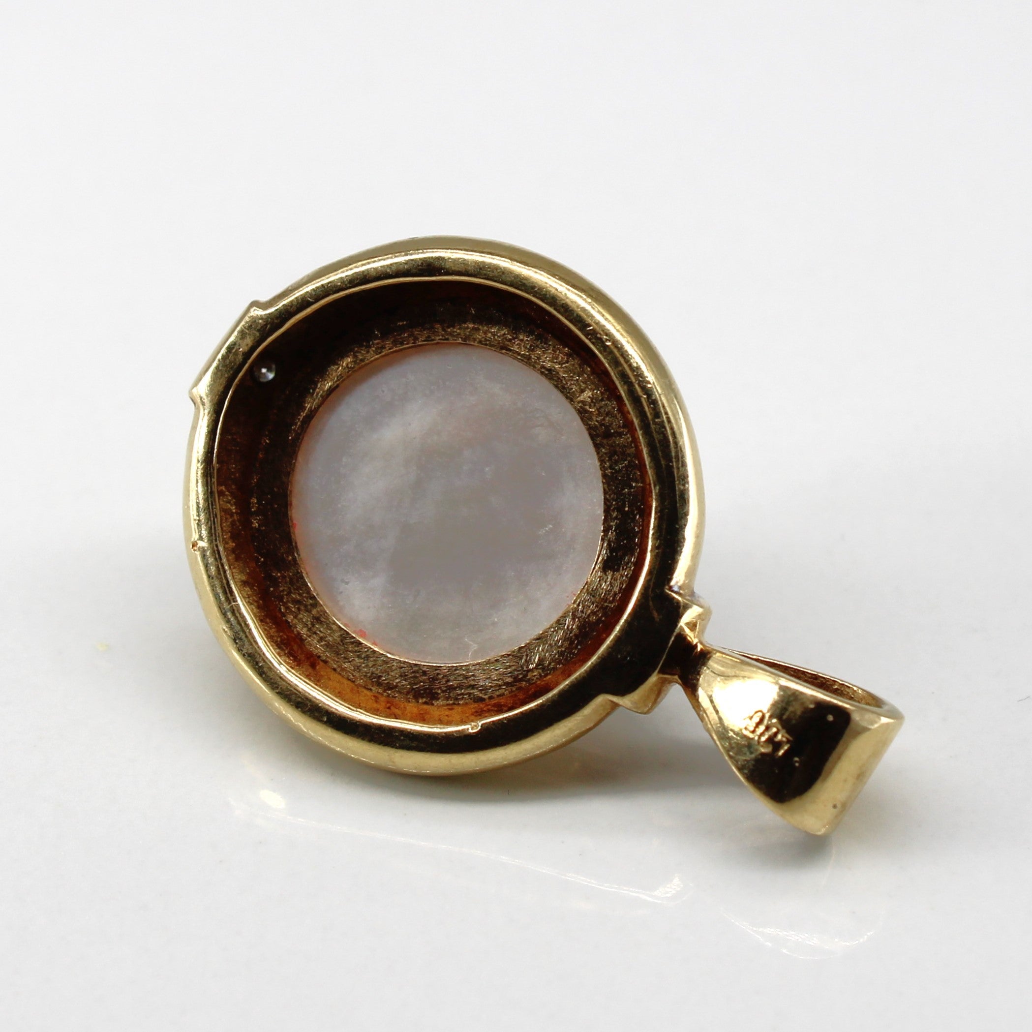 Bezel Set Pearl Pendant | 0.03ctw |