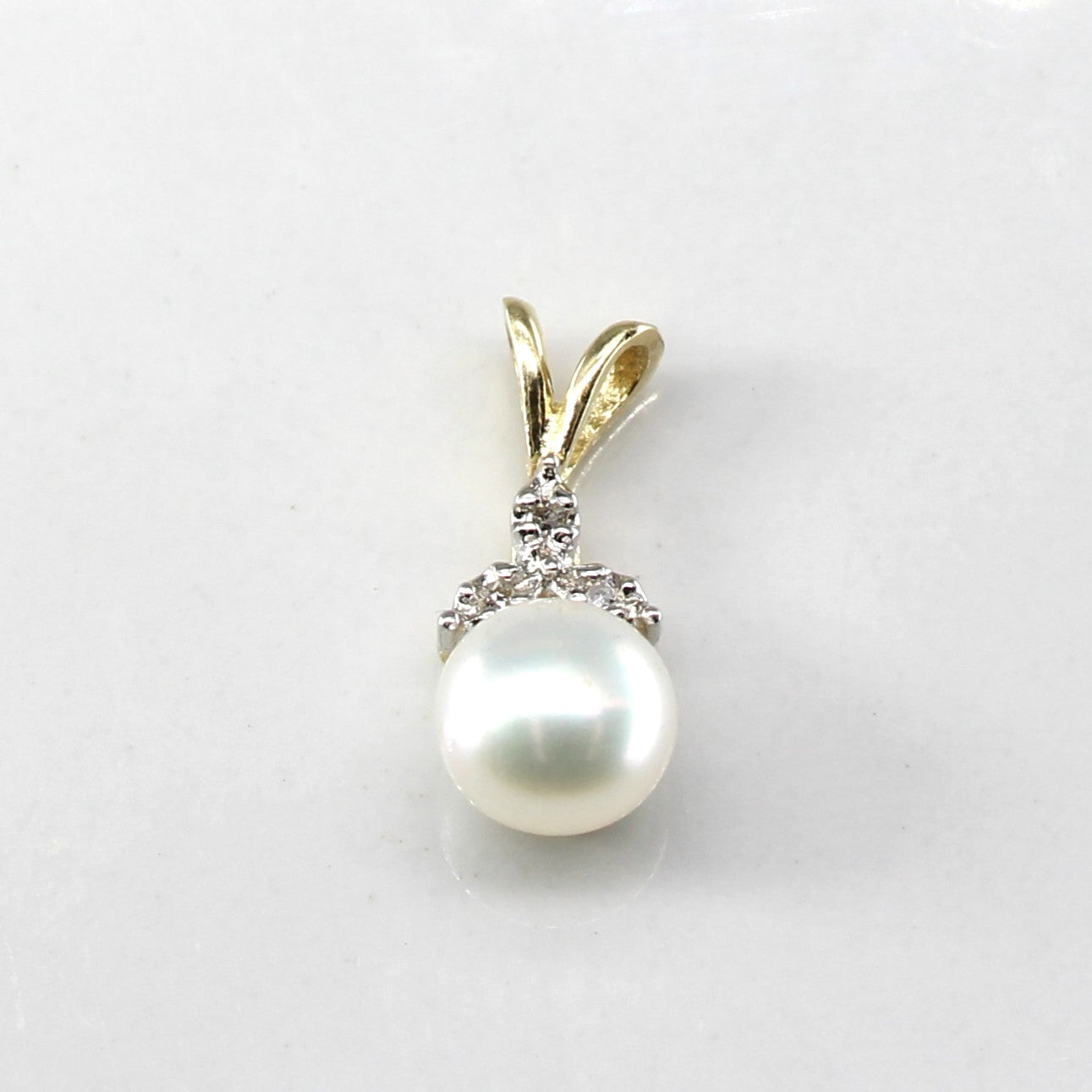 Pearl & Diamond Pendant | 0.02ctw |