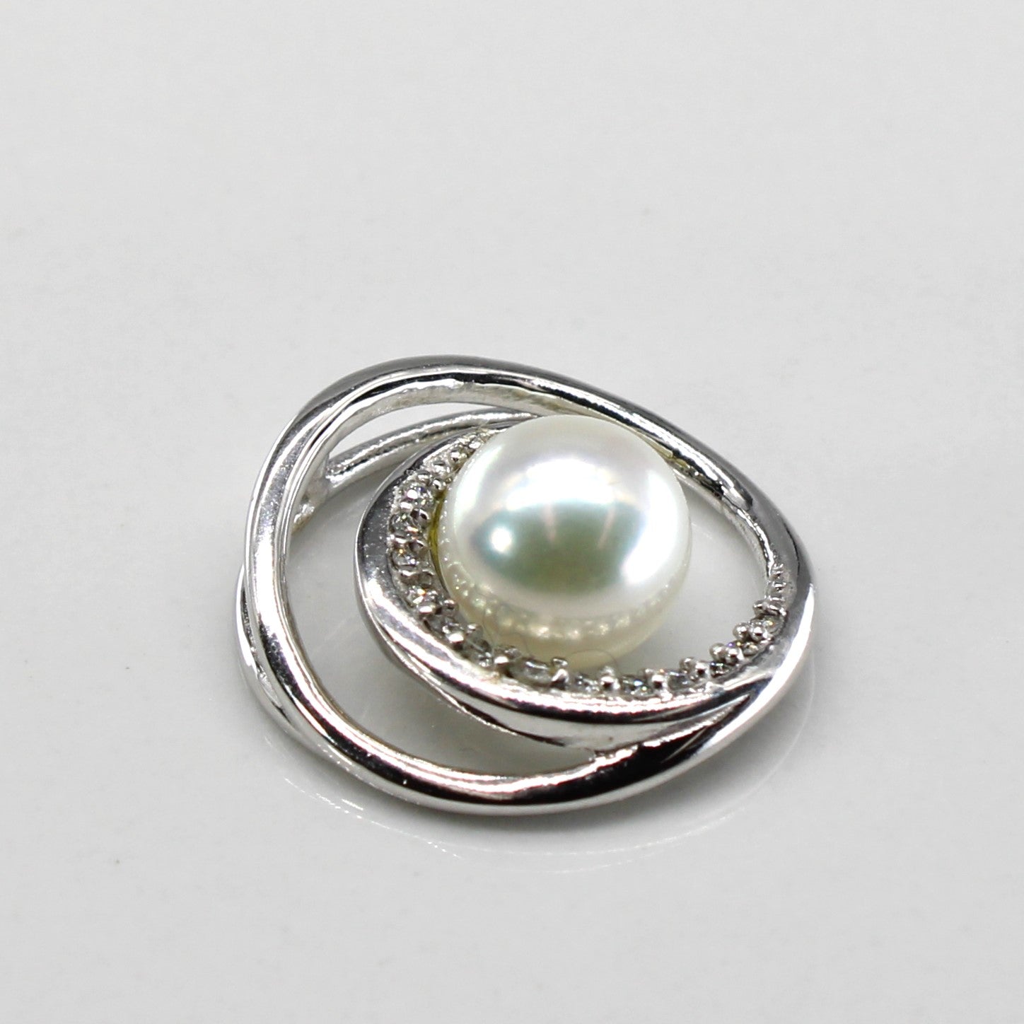 Pearl & Diamond Swirl Gold Pendant | 0.12ctw |