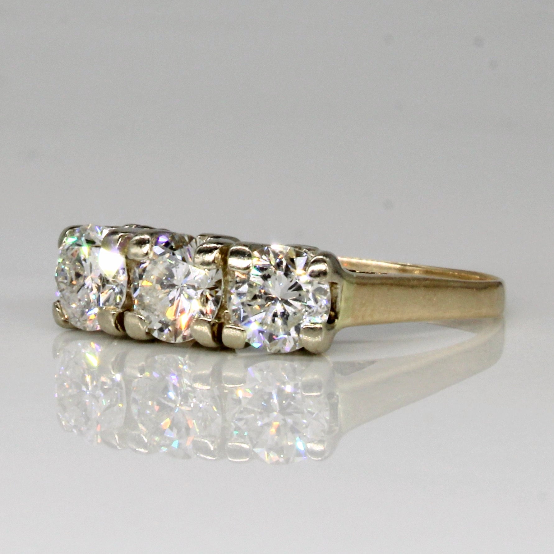 Bague de fiançailles trois diamants | 1,61 ct | Taille 6,75 |