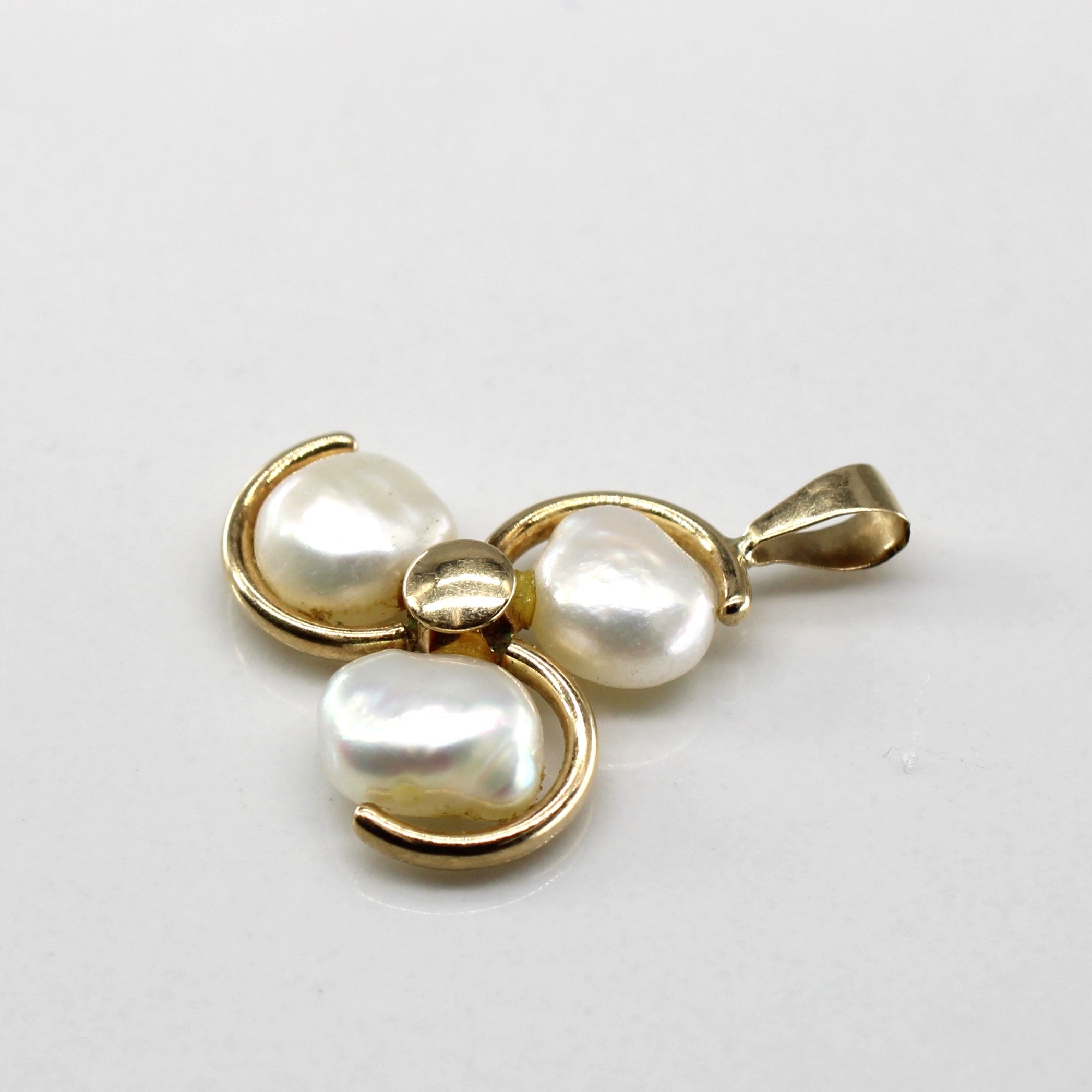 Baroque Pearl Pendant