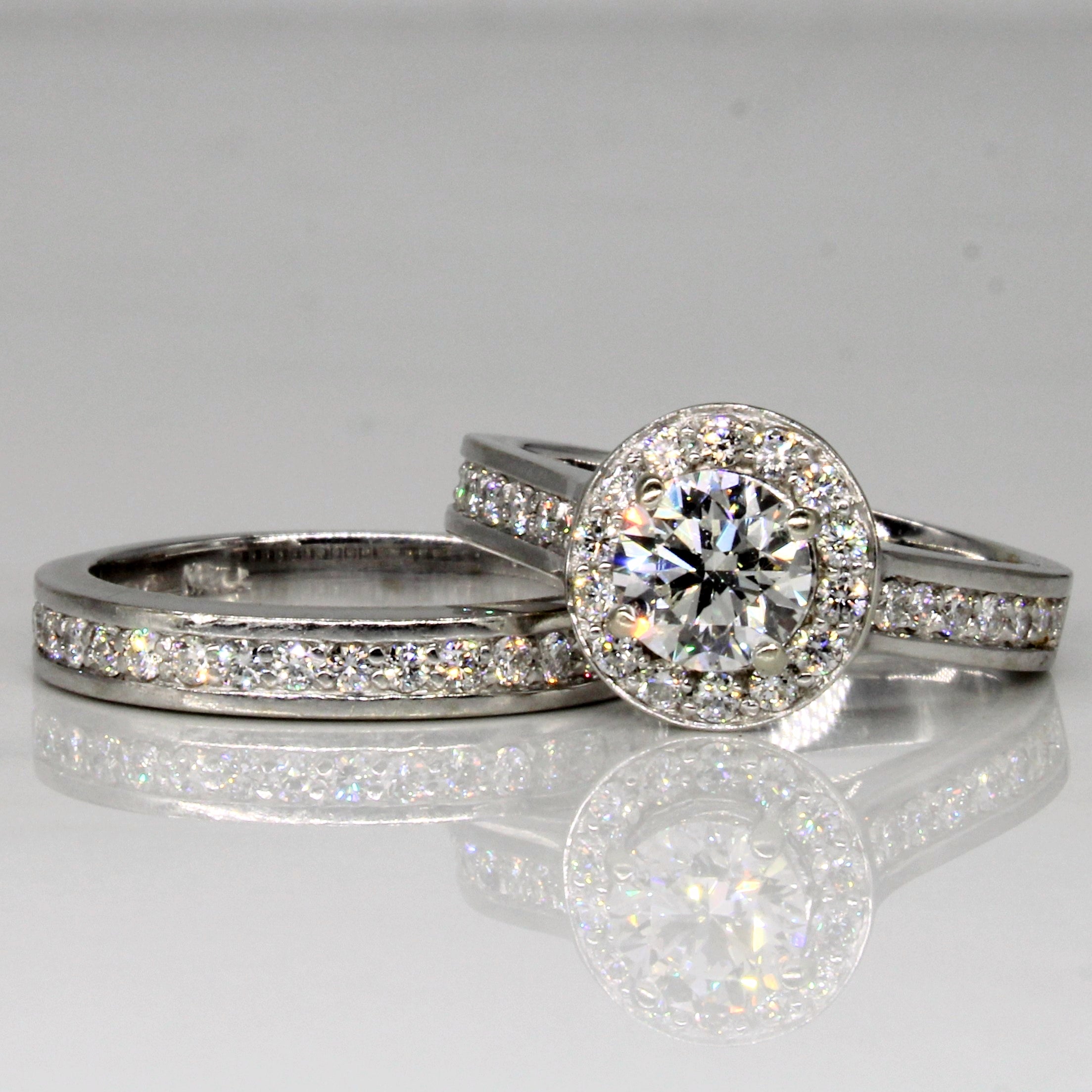 Ensemble bague de fiançailles et alliance avec halo de diamants | 1,50 ct | Taille 6,25 |