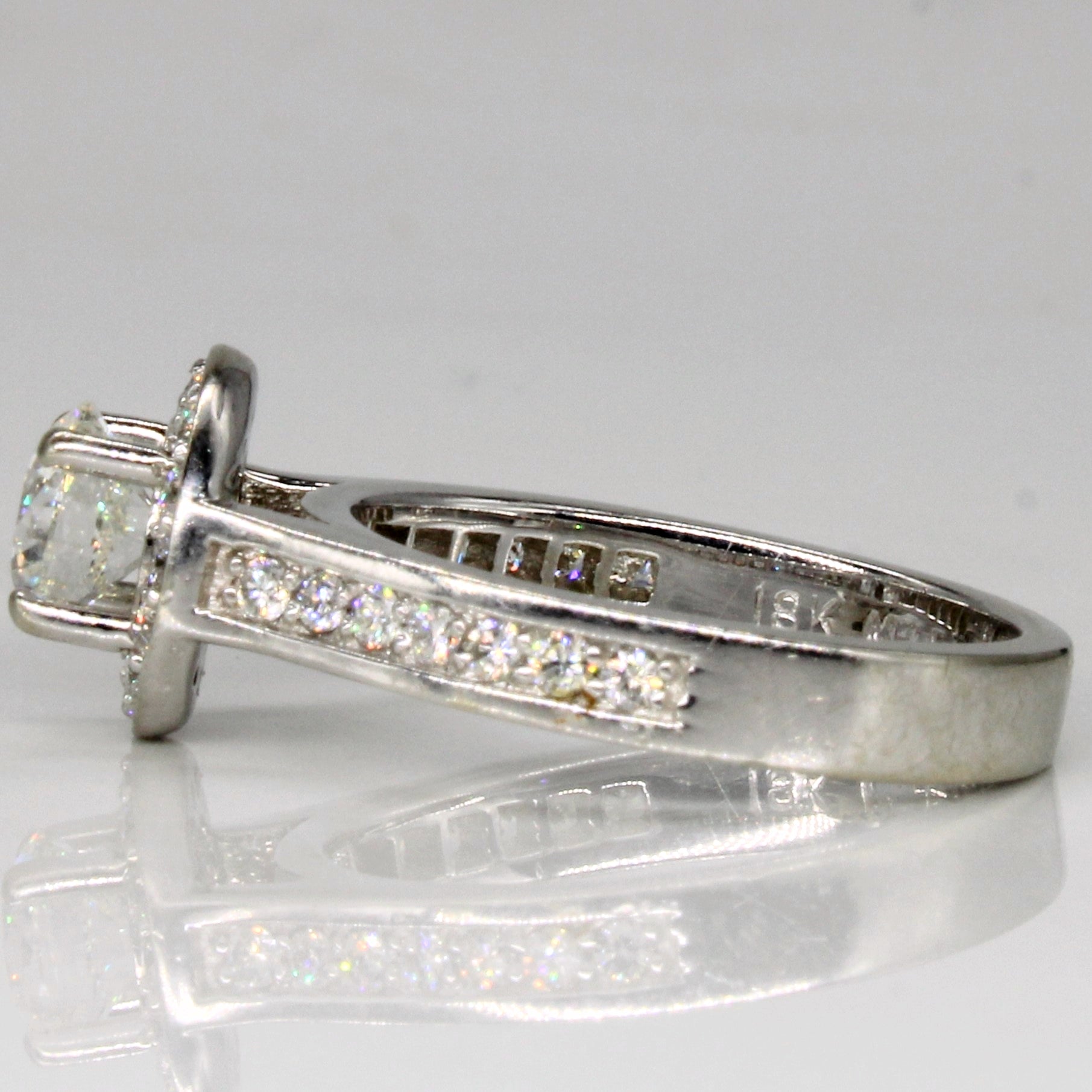 Ensemble bague de fiançailles et alliance avec halo de diamants | 1,50 ct | Taille 6,25 |