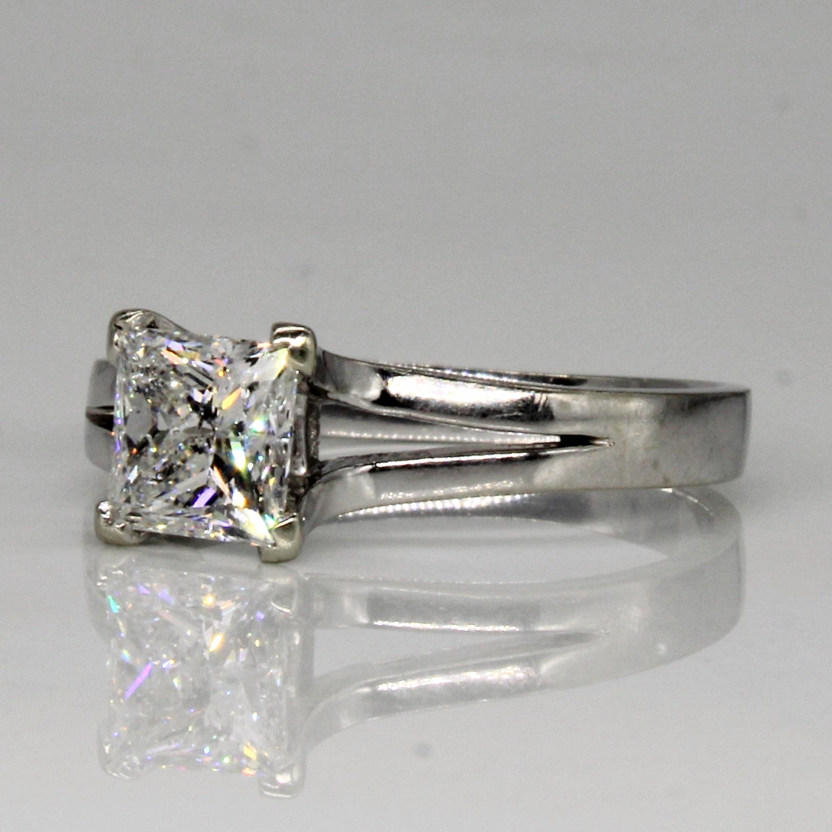 Bague de fiançailles en diamant taille princesse certifié IGI | 1,20 ct | Taille 8,5 |