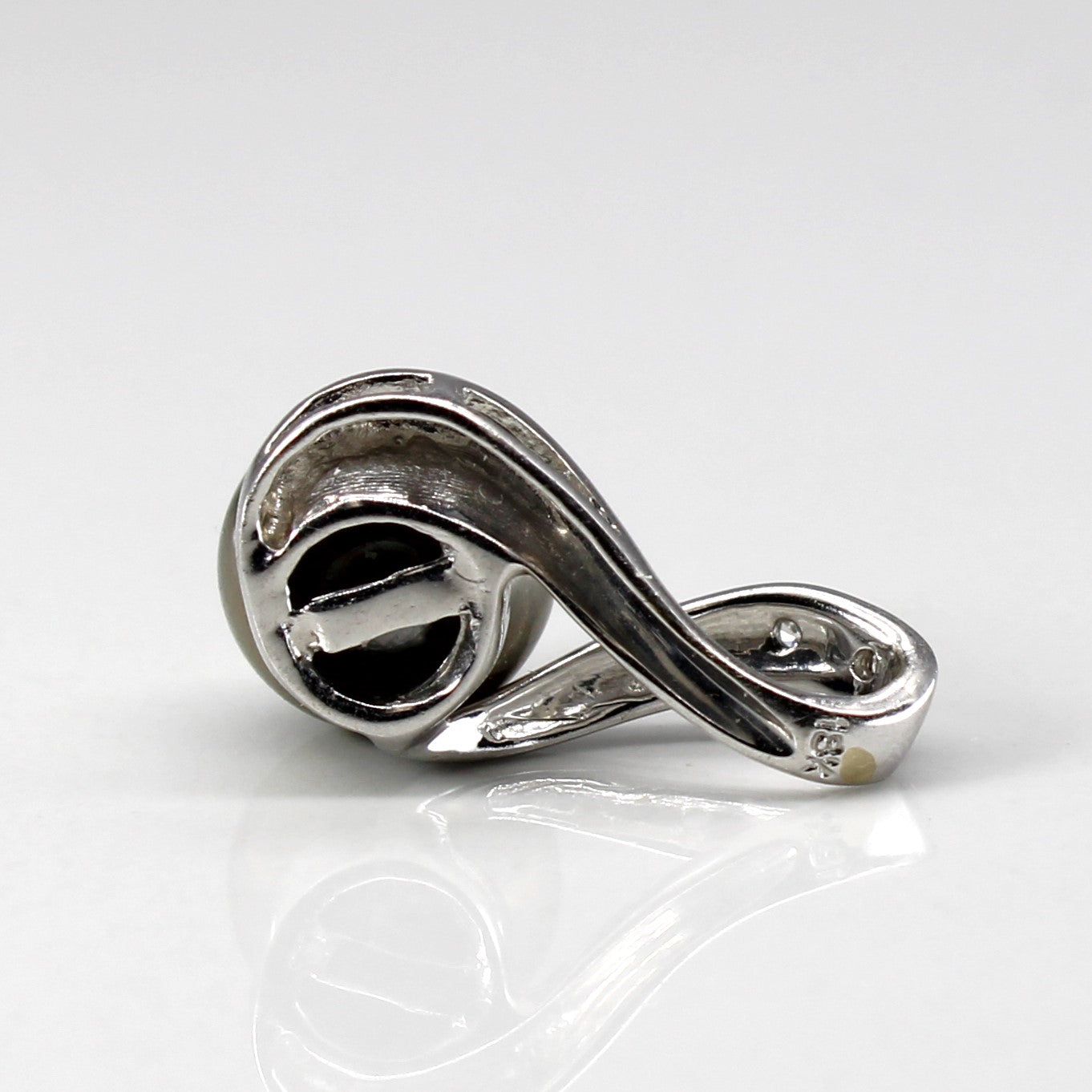 Black Pearl & Diamond Pendant | 0.03ctw |