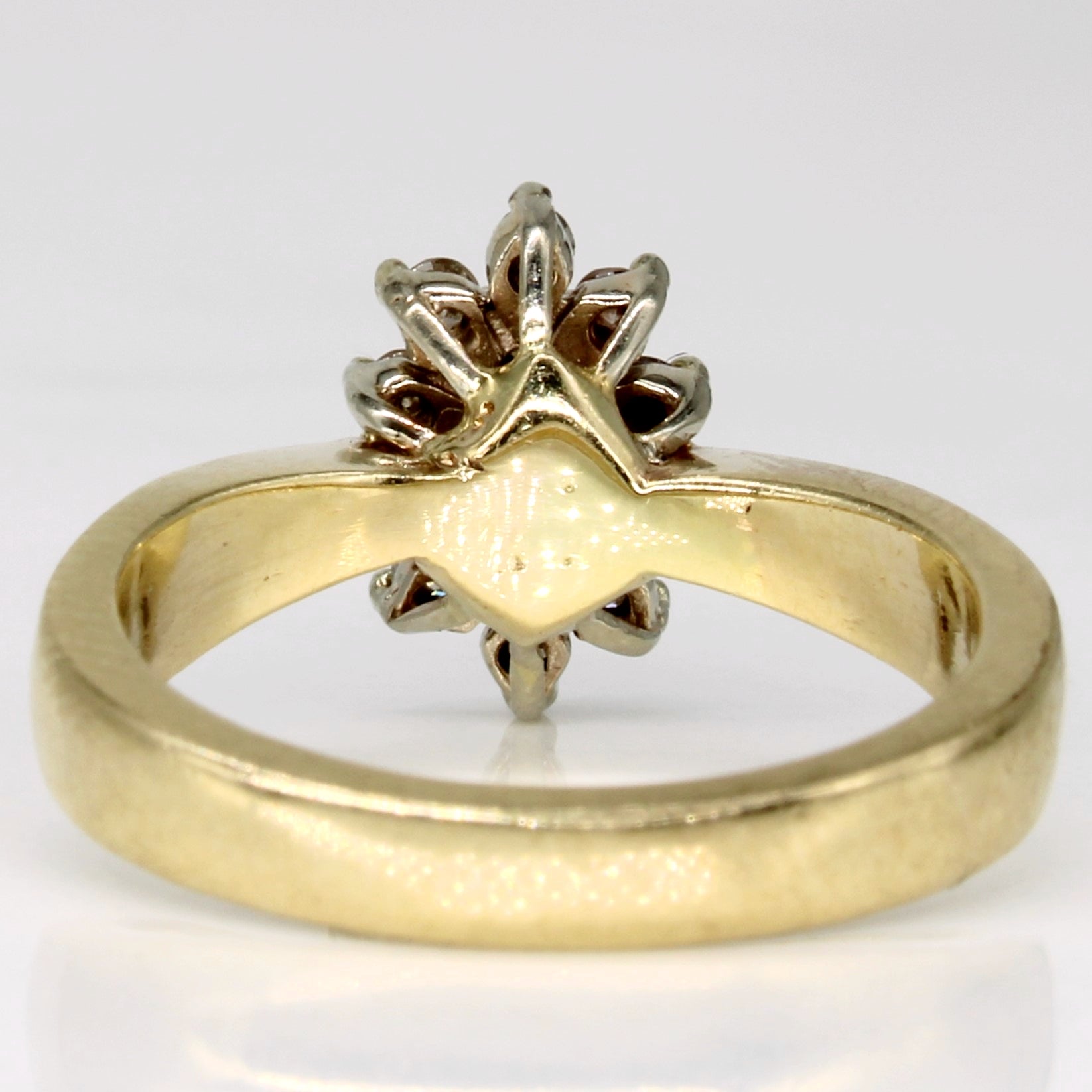 Diamond Cluster Ring | 0.22ctw | SZ 4.5 |