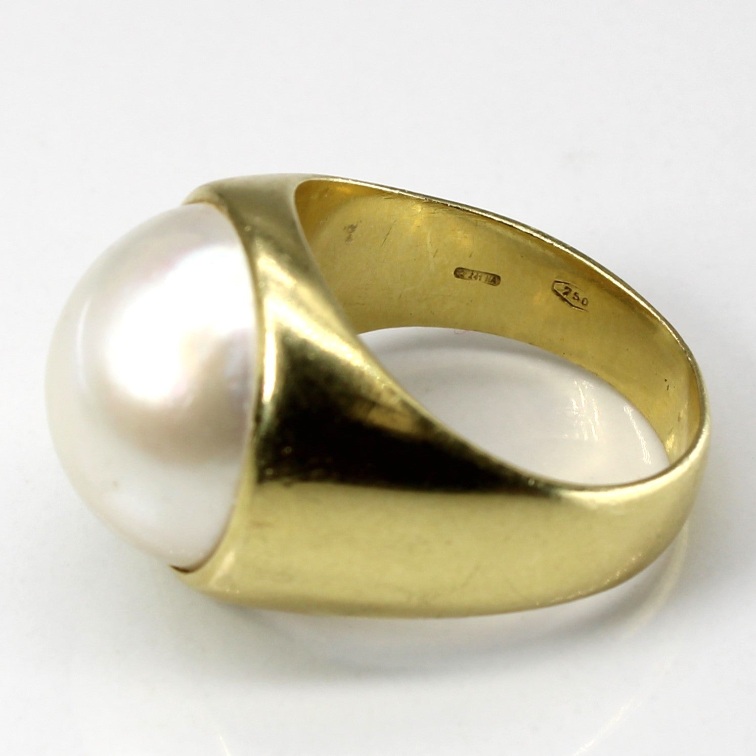 Bezel Set Pearl Ring | SZ 6.75 |