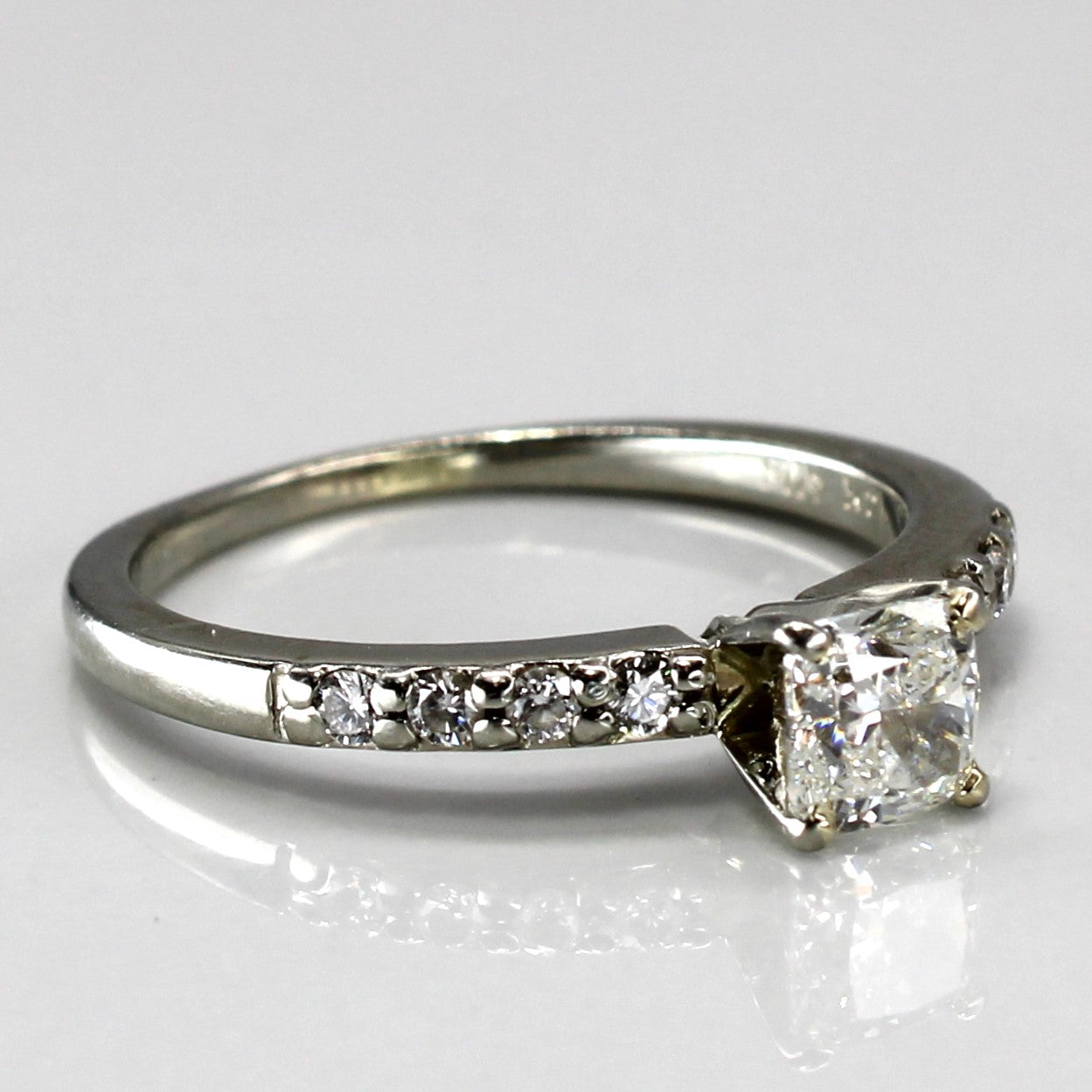 Cushion Diamond with Accents Ring | 0.87ctw SI1 H | SZ 8 |