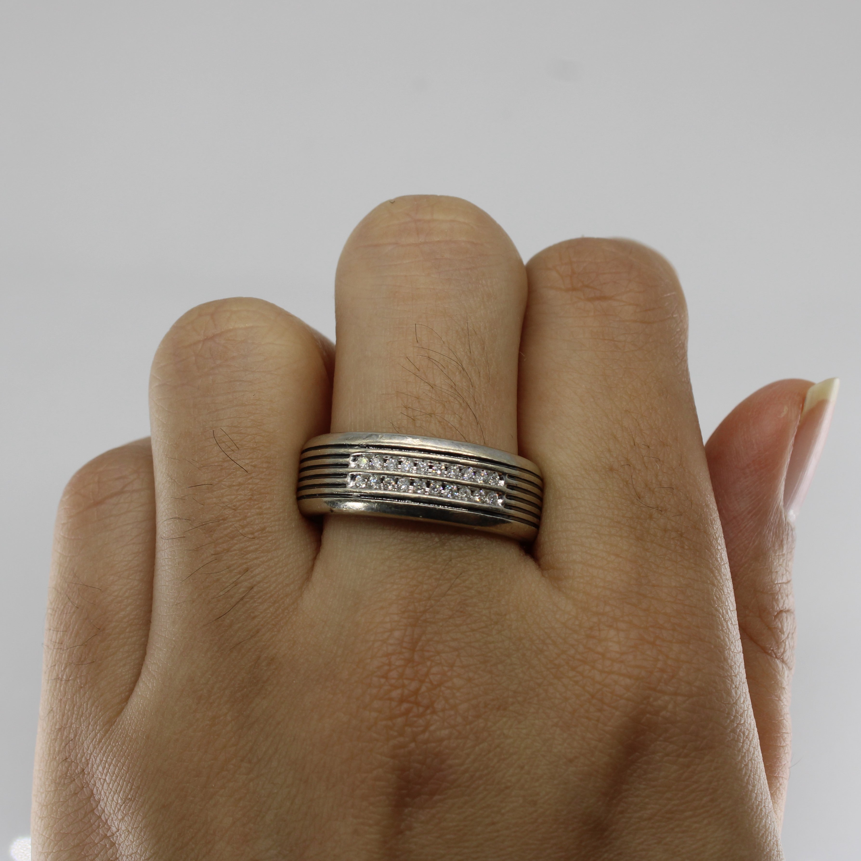 Channel Diamond Grooved 10k Band | 0.1ctw | SZ 9.75 |