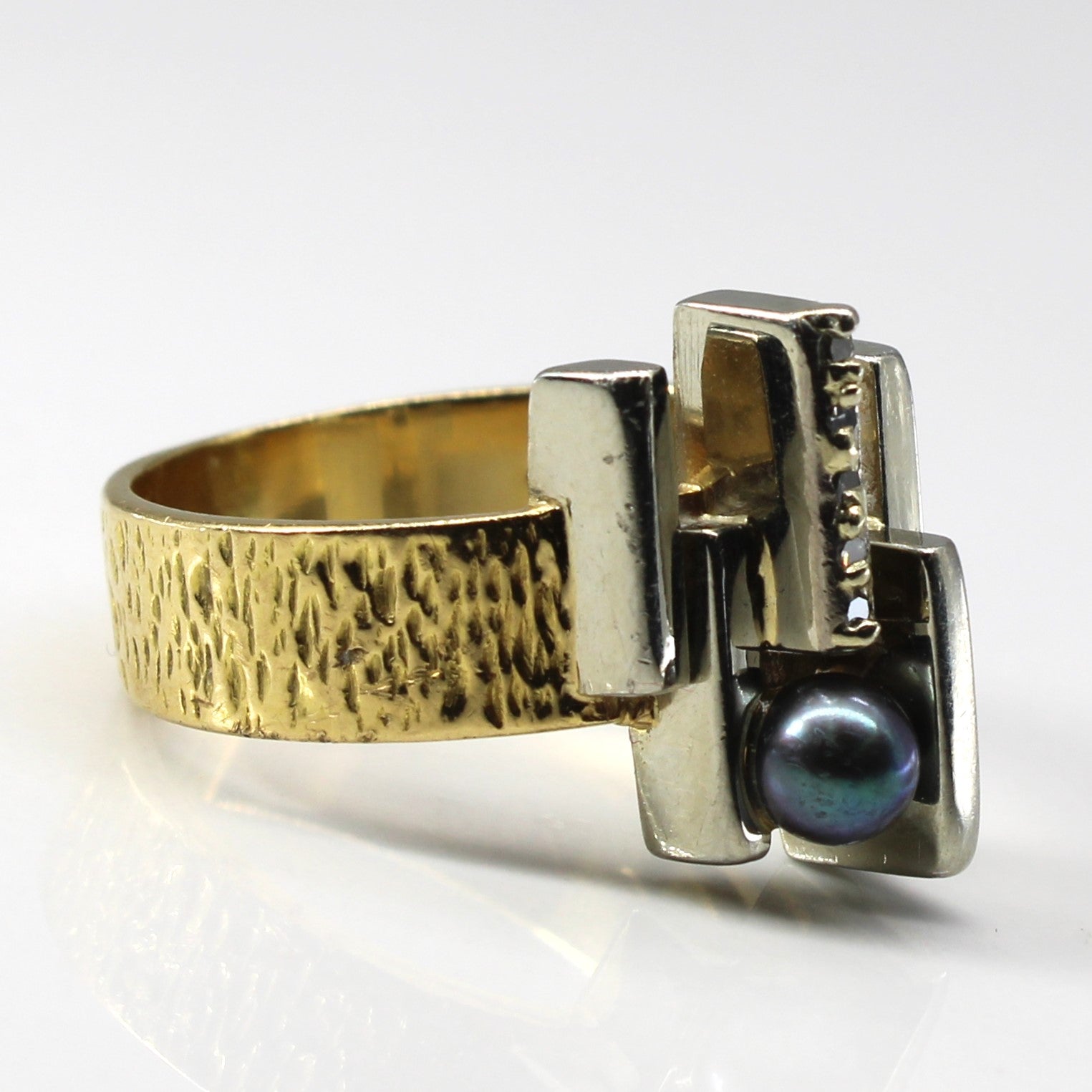 Bague texturée en perle et diamants | 0,02 ct | Taille 9,25 |
