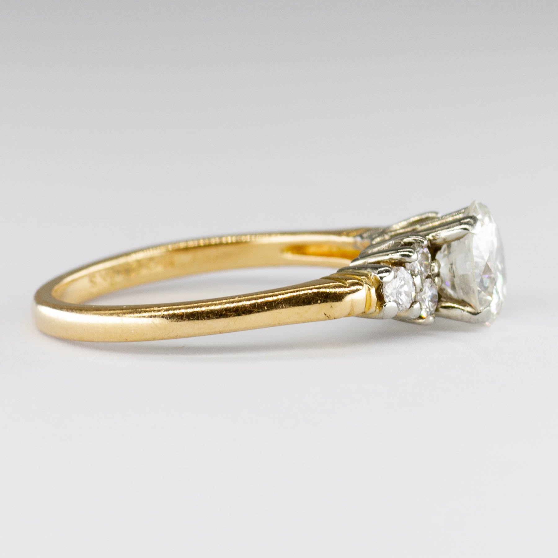 Bague de fiançailles en or 18 carats avec diamants d'accent | Diamant central de 1,10 ct VS J/K, total de 0,25 ct | Taille 6,25 |