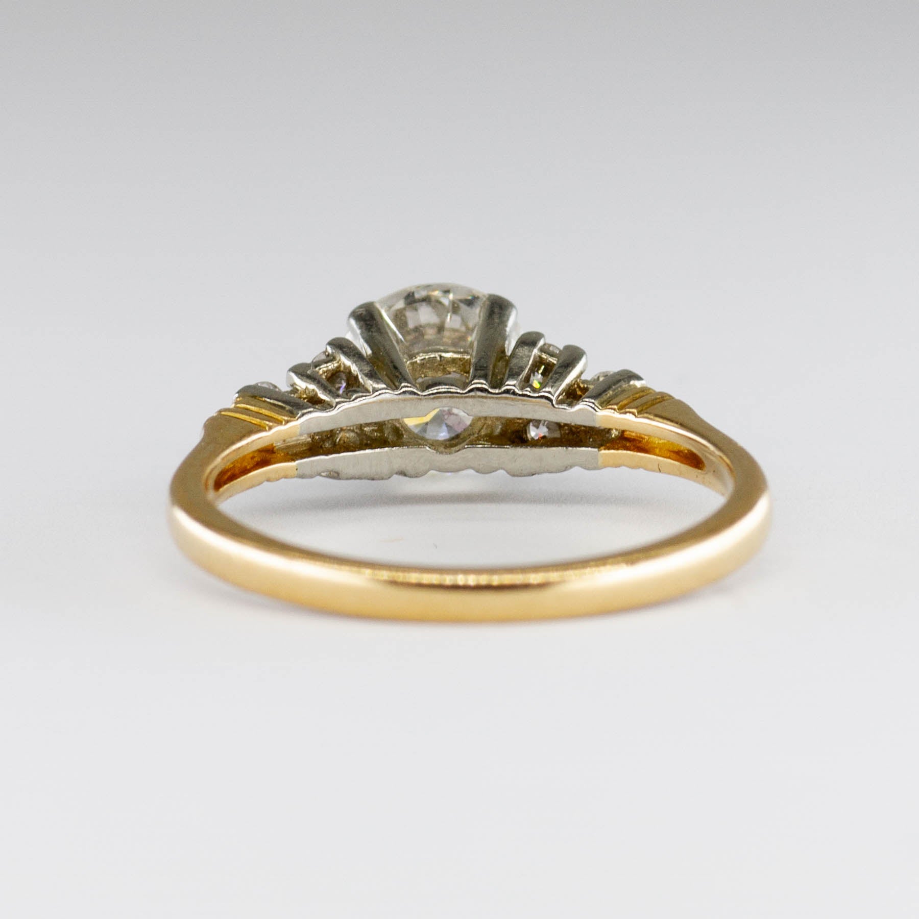 Bague de fiançailles en or 18 carats avec diamants d'accent | Diamant central de 1,10 ct VS J/K, total de 0,25 ct | Taille 6,25 |