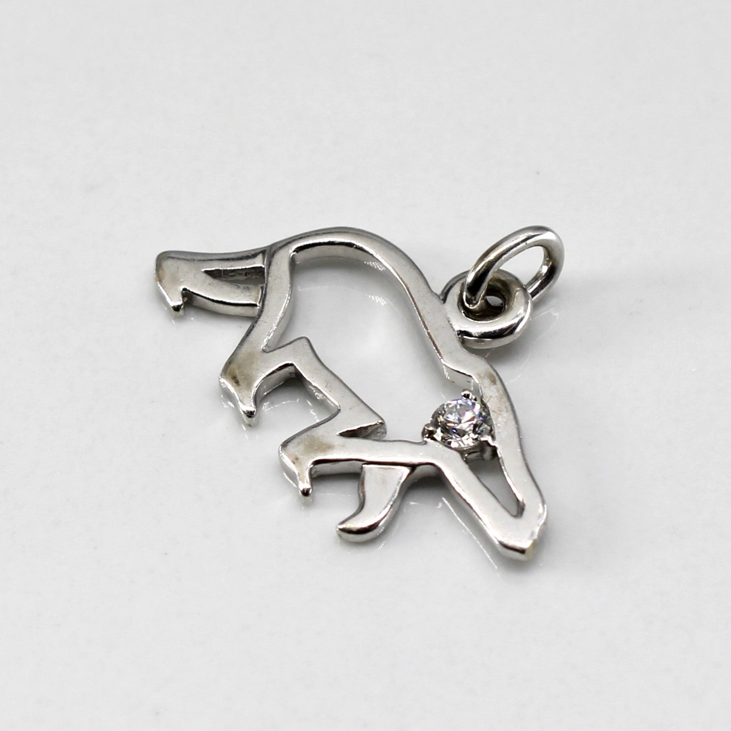 Solitaire Diamond Bear Pendant | 0.06ct |