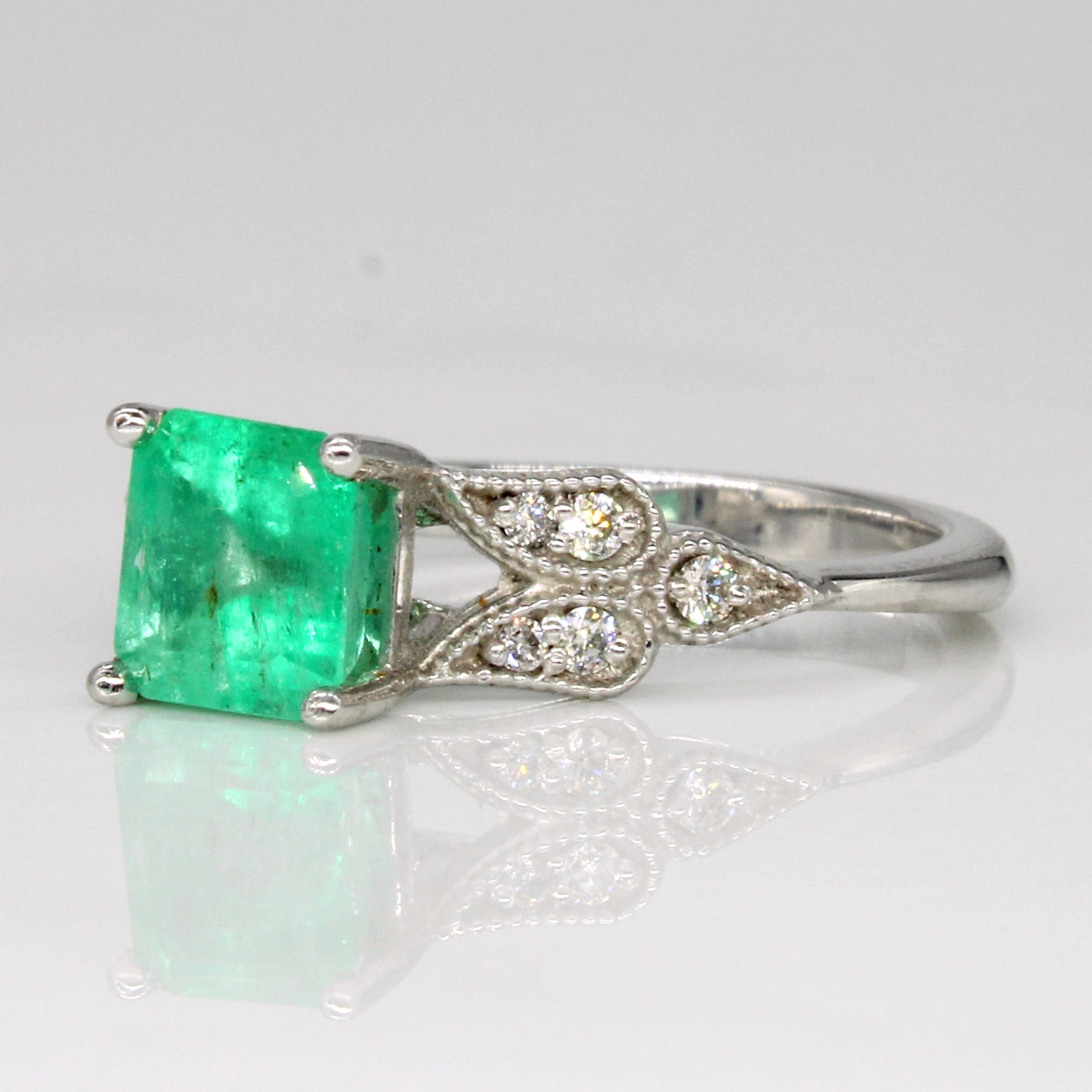 Emerald & Diamond Ring | 1.26ct, 0.14ctw | SZ 6.75 |