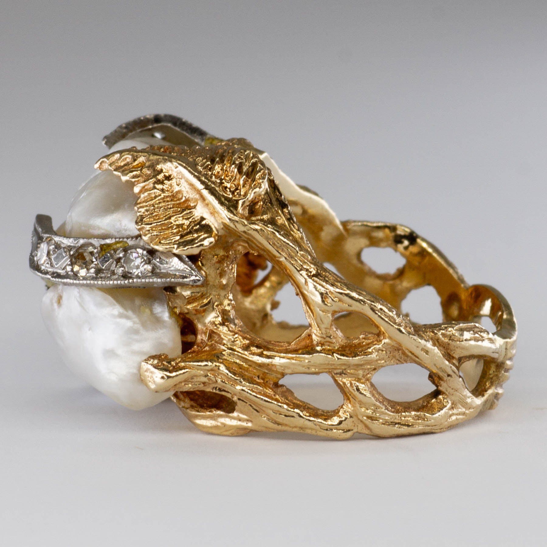 Baroque Mother of Pearl & Old Mine Cut Diamond Leaf Design Ring | 9-11mm | 0.23ctw | SZ 4.75 |