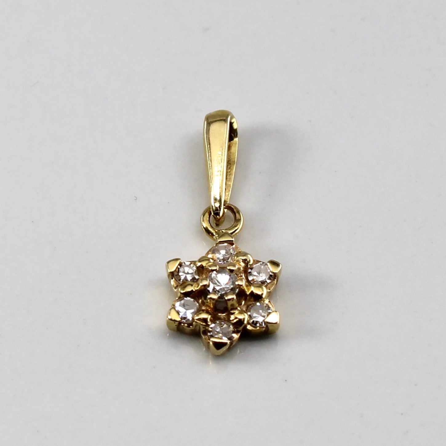 Cluster Diamond Pendant | 0.16ctw |