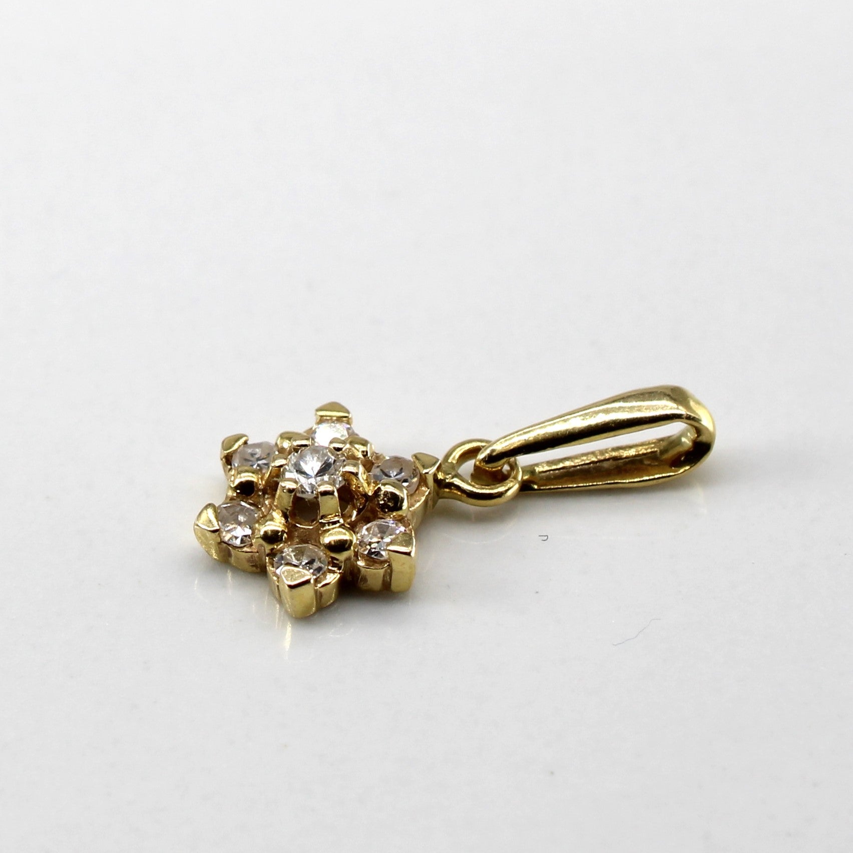 Cluster Diamond Pendant | 0.16ctw |
