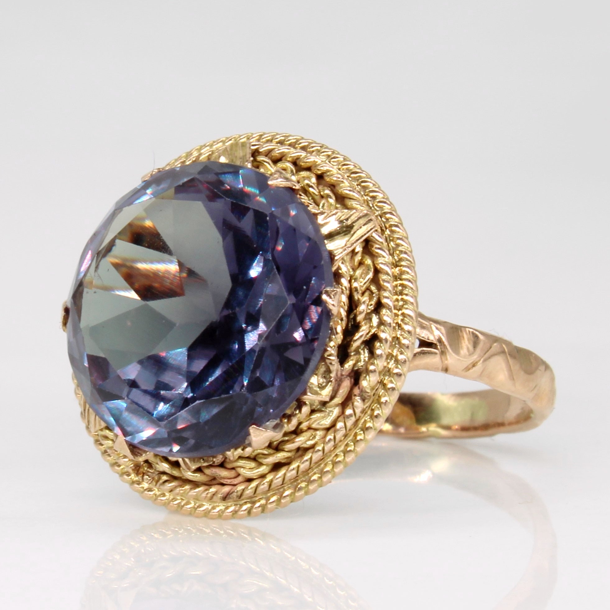 Synthetic Colour Change Sapphire Cocktail Ring | 6.60ct | SZ 7 |
