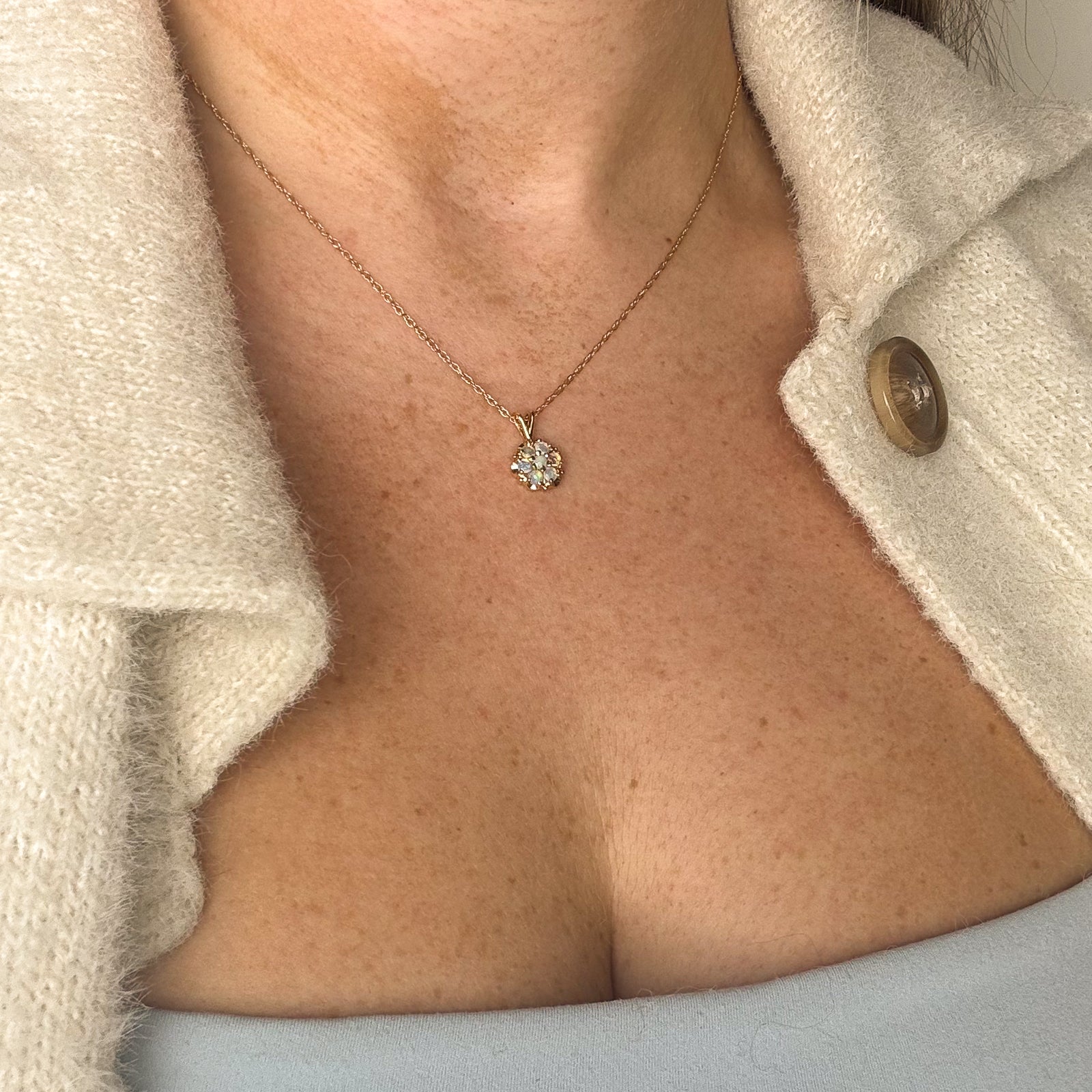 Collier pendentif en opale | 0,42 ct | 15 po |