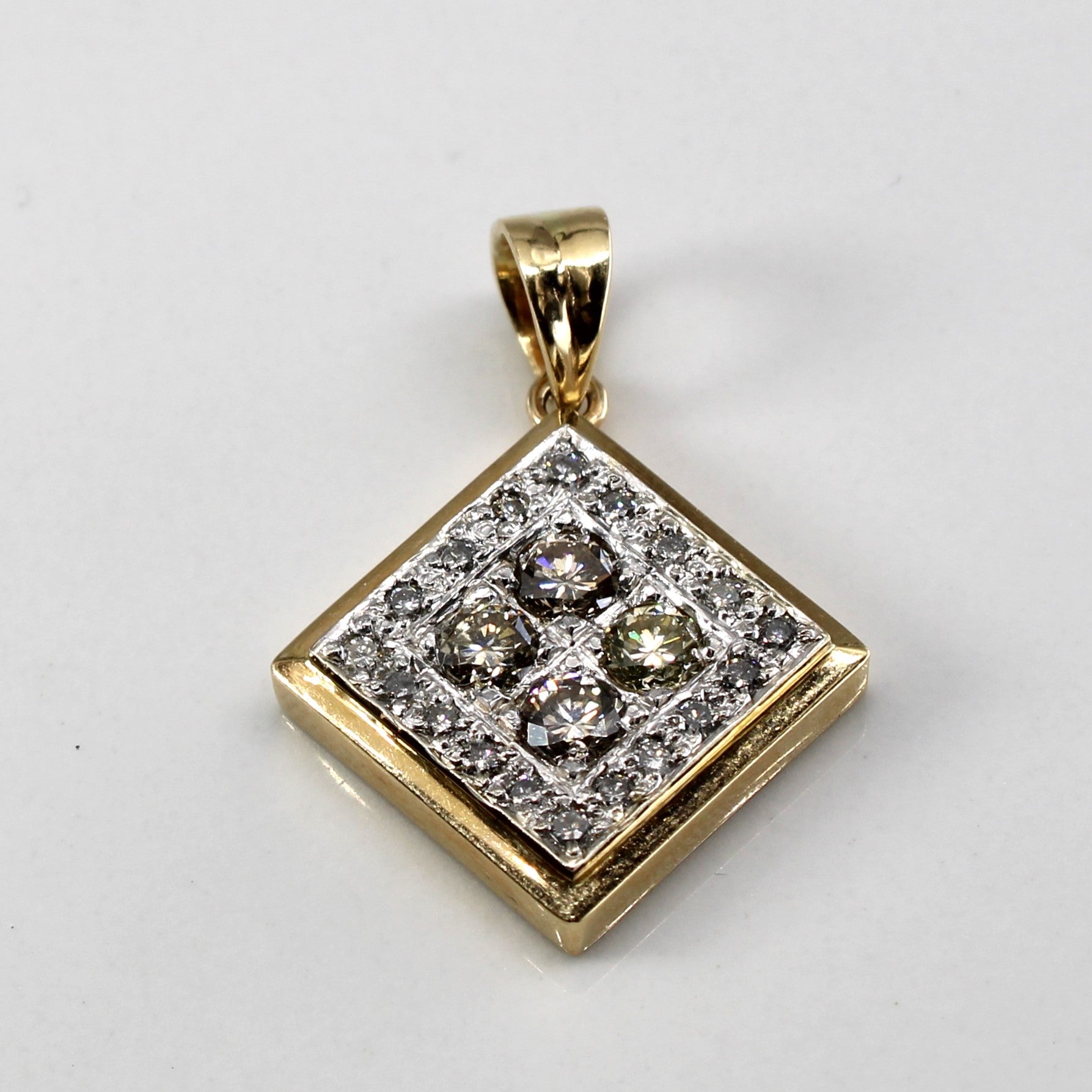 Cluster Set Diamond Pendant | 0.98ctw |