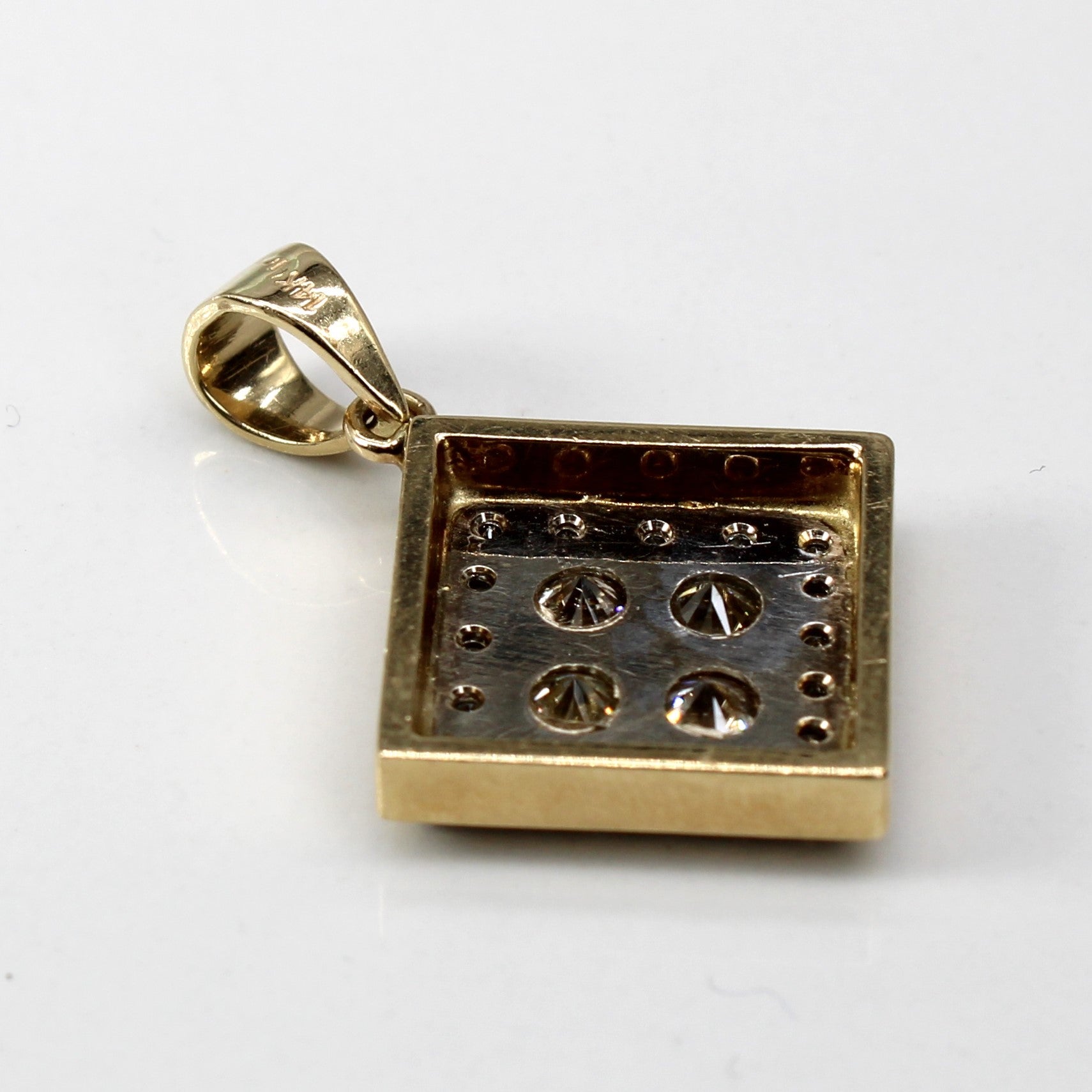 Cluster Set Diamond Pendant | 0.98ctw |