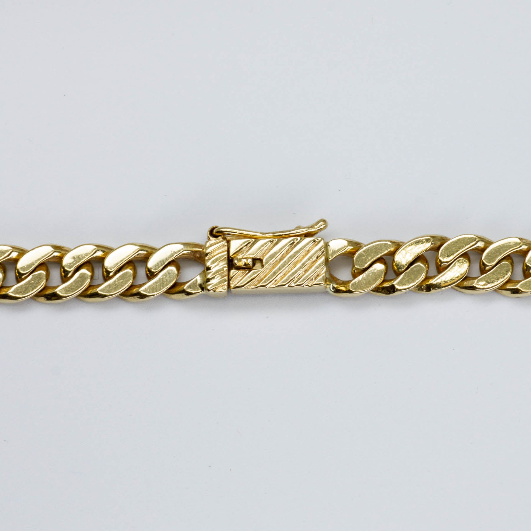 Sapphire, Ruby Cabochon and Diamond Curb Chain Necklace | 2.9ctw, 1.5ctw 0.5ctw | 17" |