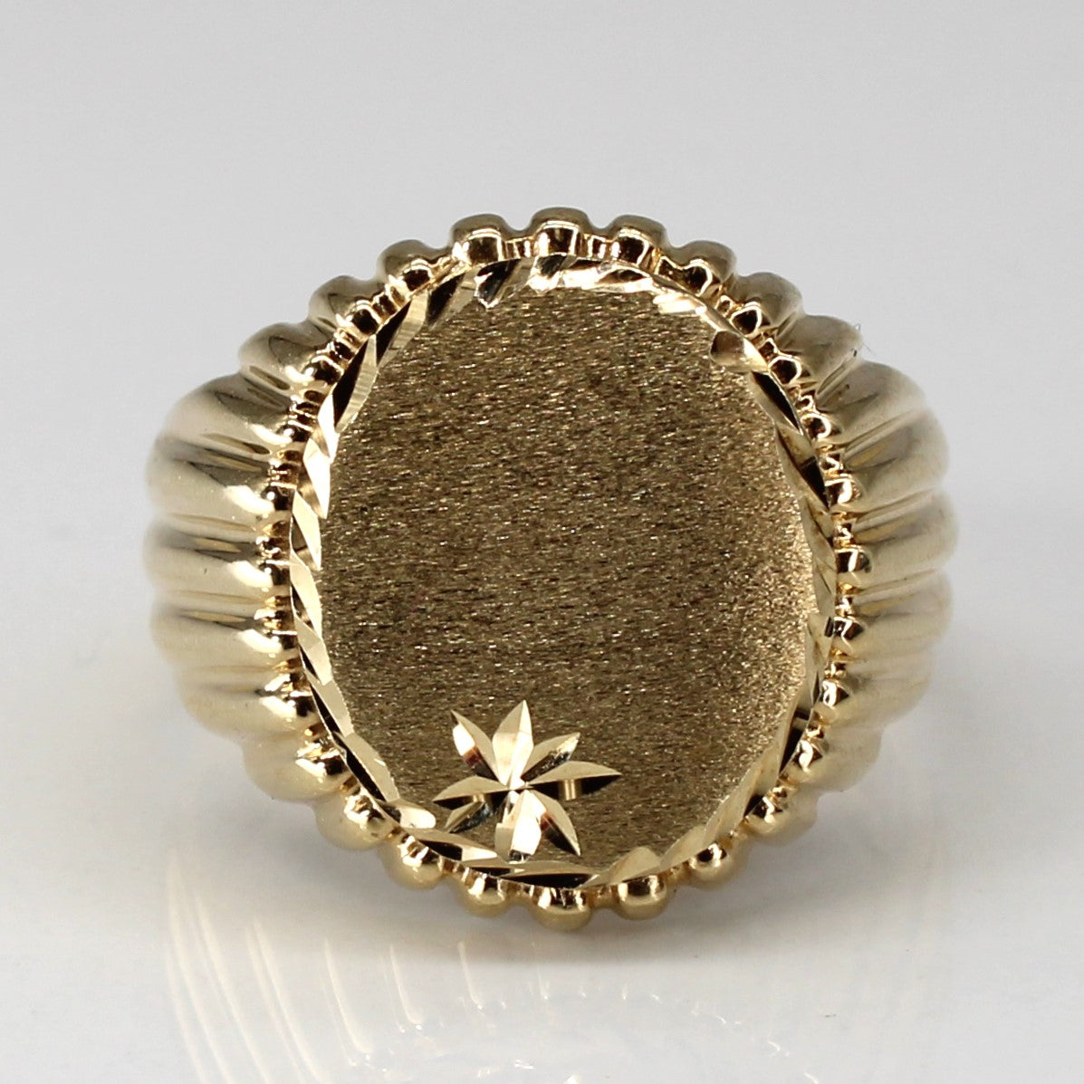 Yellow Gold Signet Ring | SZ 9.5 |