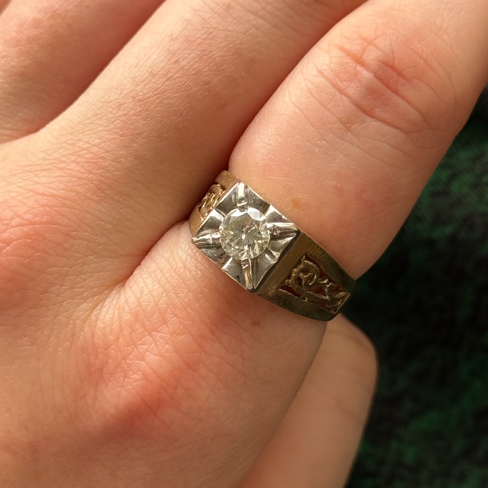 Illusion Set Diamond Ring | 0.64ct | SZ 6.25 |