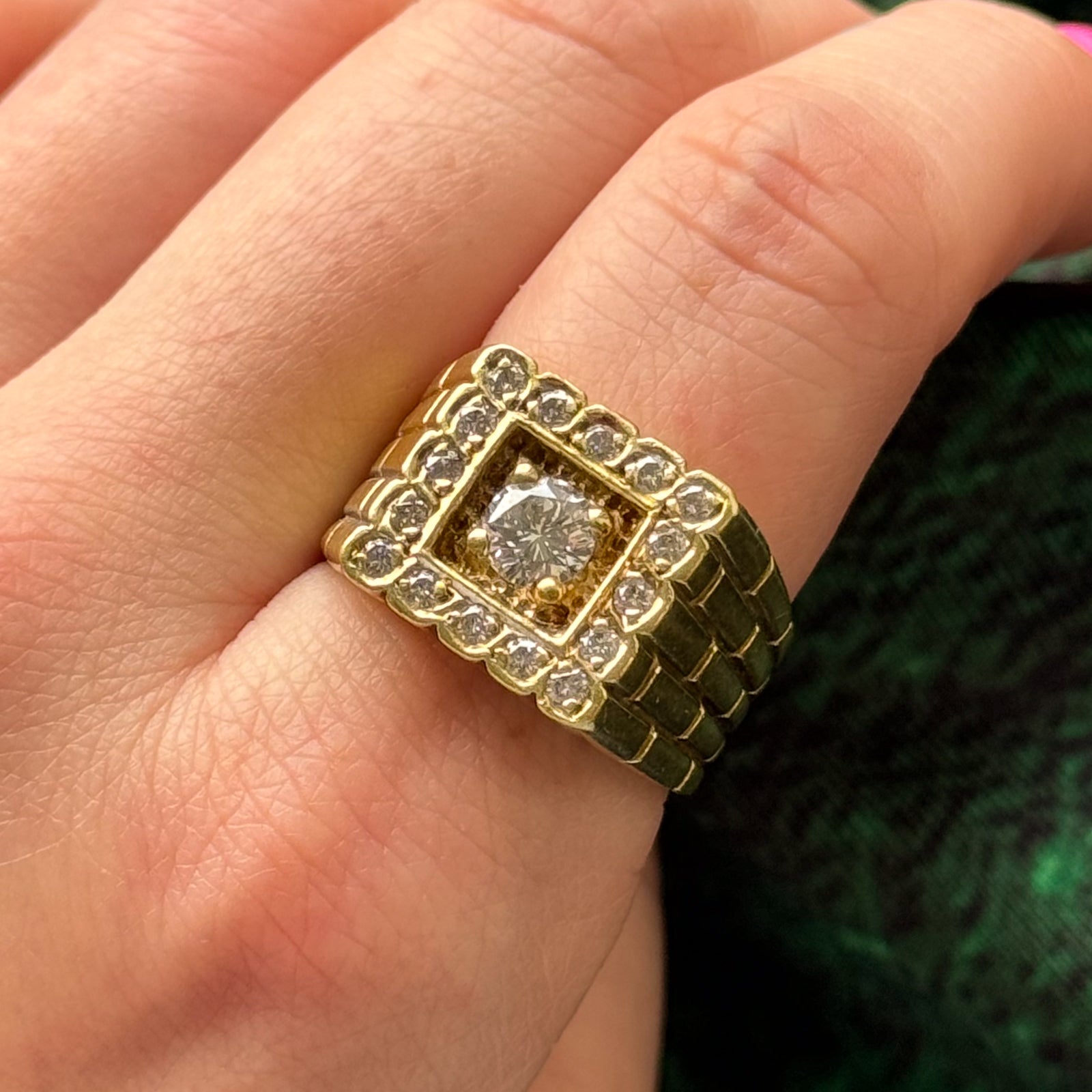Diamond Cocktail Ring | 0.90ctw | SZ 9 |