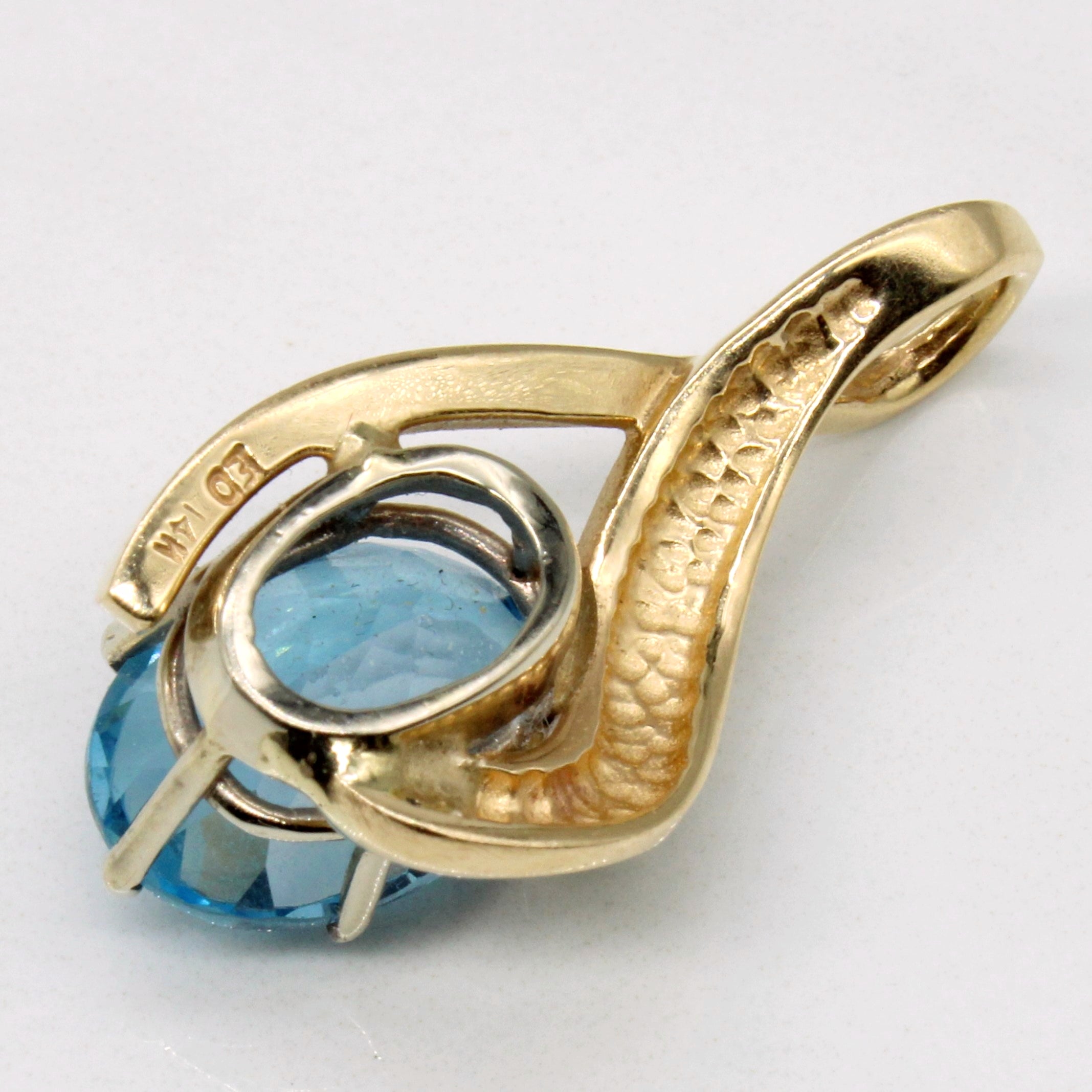 Blue Topaz Pendant | 7.25ct |
