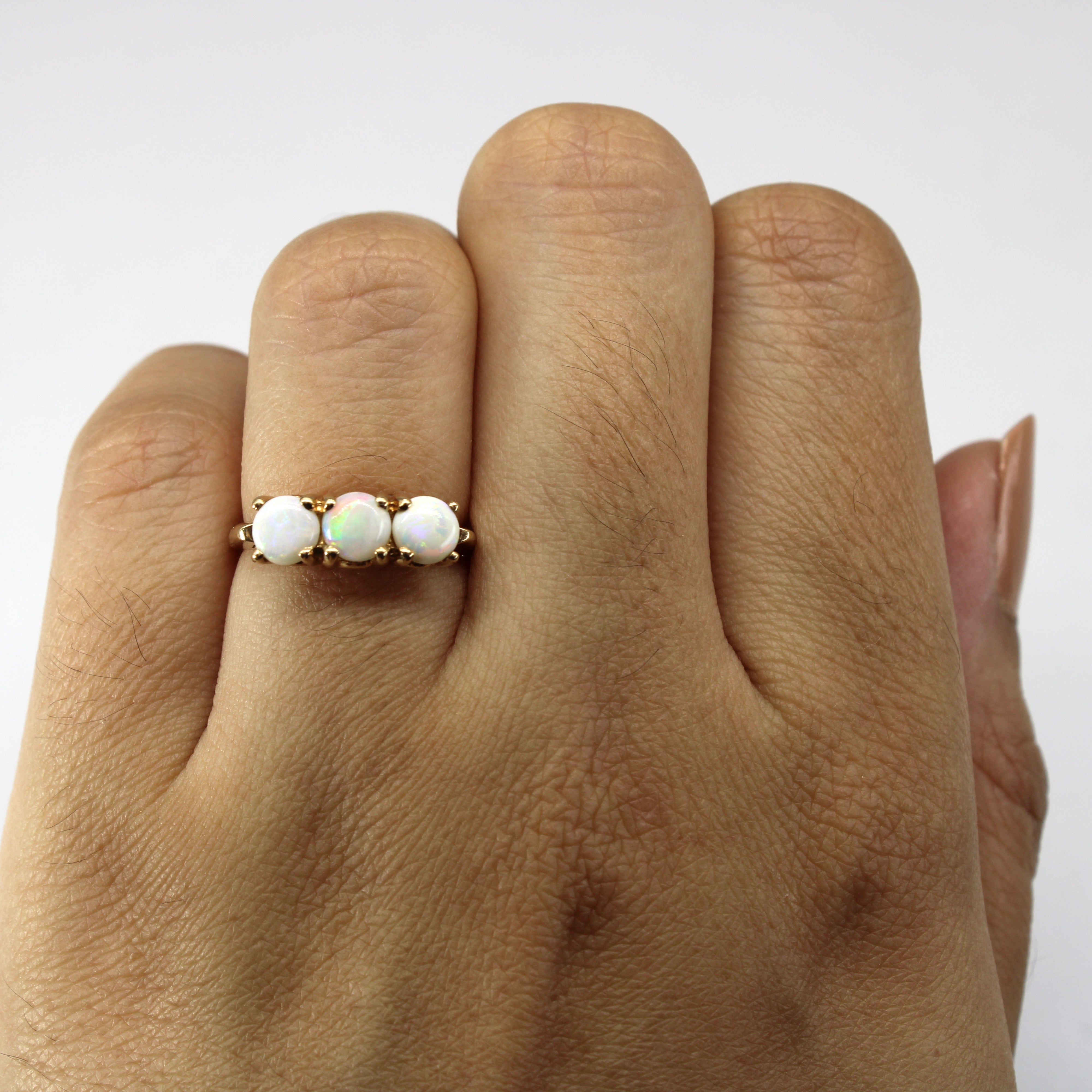 Bague trois pierres en opale | 0,60 ct | Taille 4,75 |