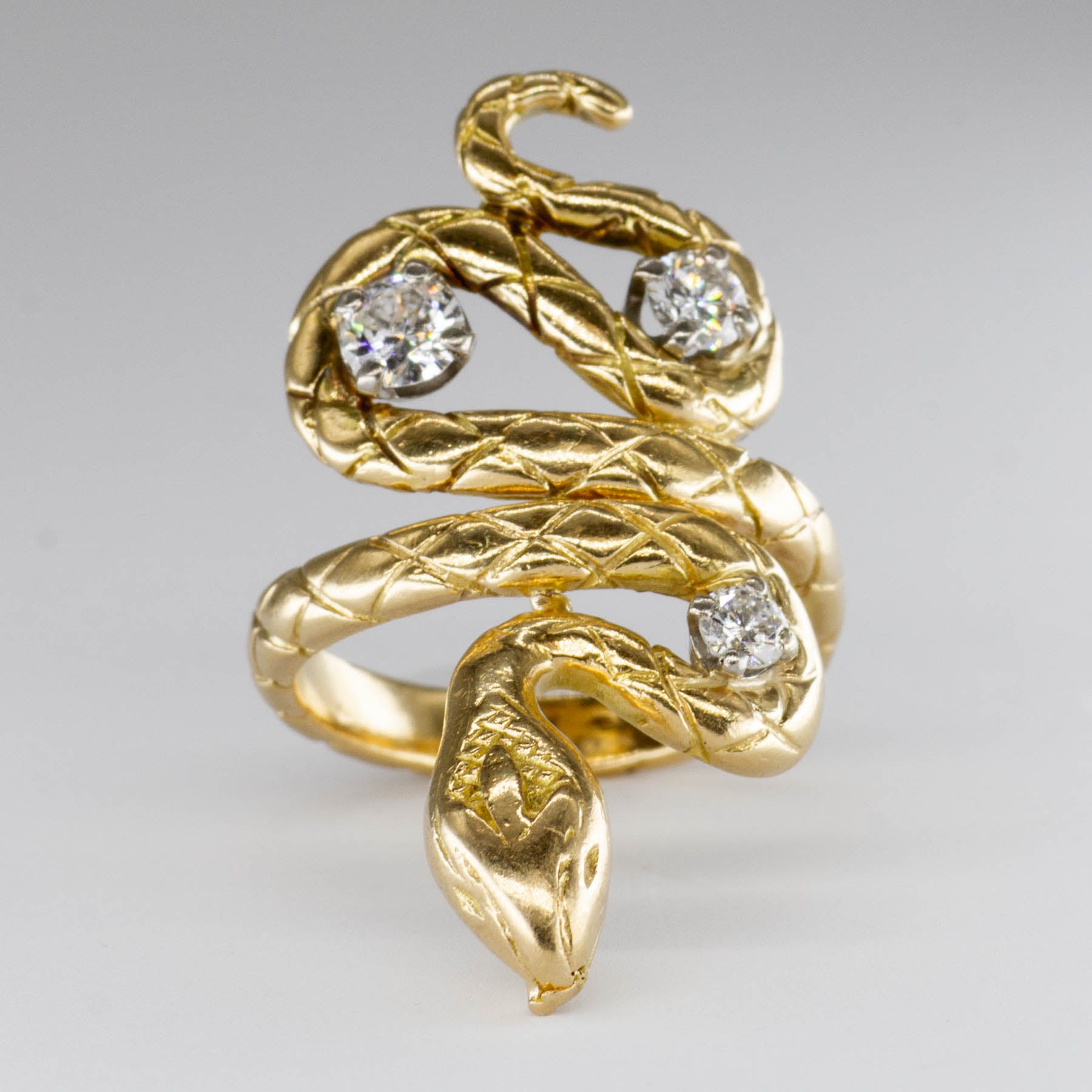 Bague serpent vintage avec diamants | 0,71 ct | Taille 9 |
