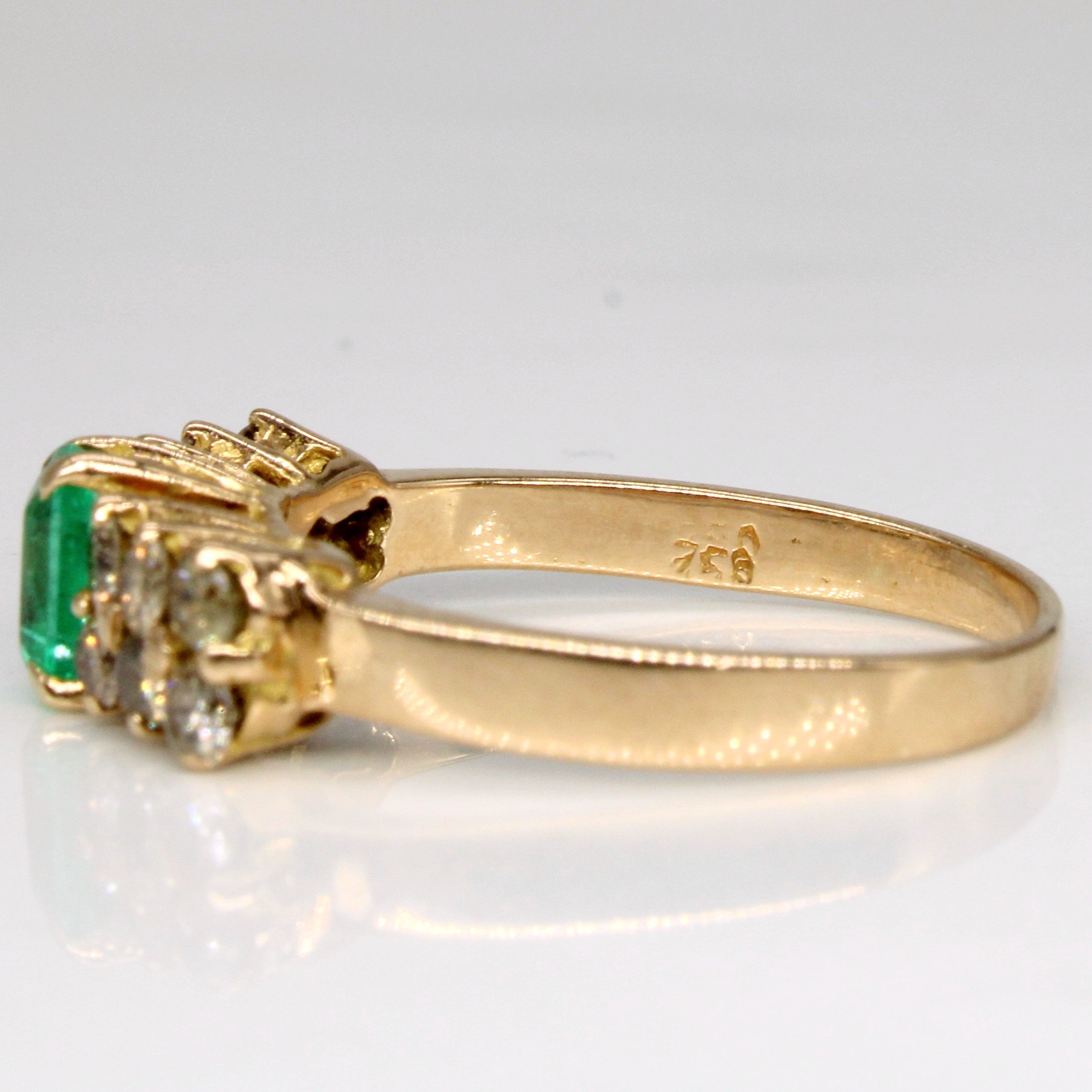 Diamond & Emerald ring | 0.48ctw, 0.45ct | SZ 6.25 |