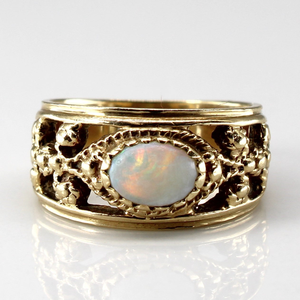 Bague en or texturé opale | 0,40 ct | Taille 4,75 |