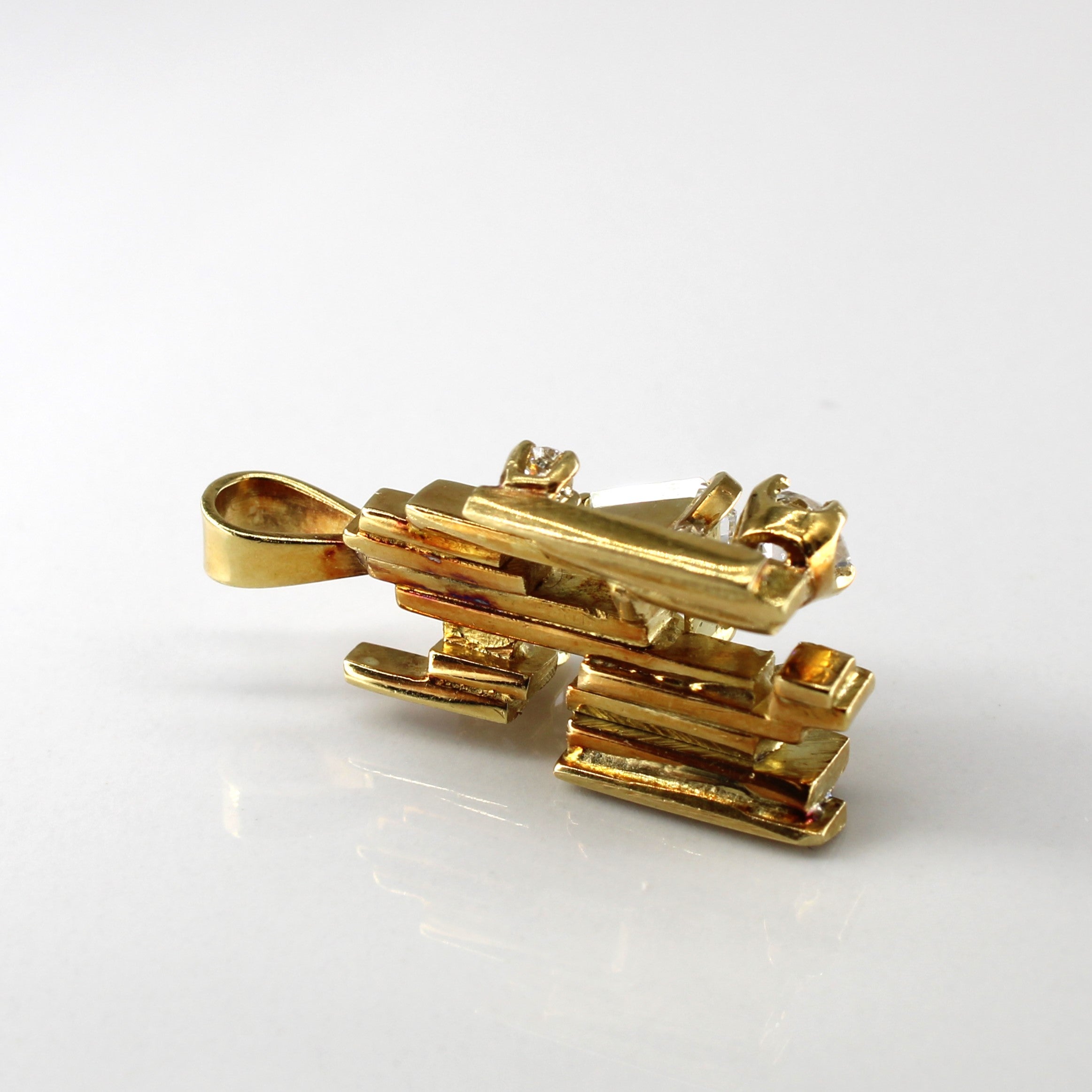 Multi Diamond Textured Gold Pendant | 1.15ctw |
