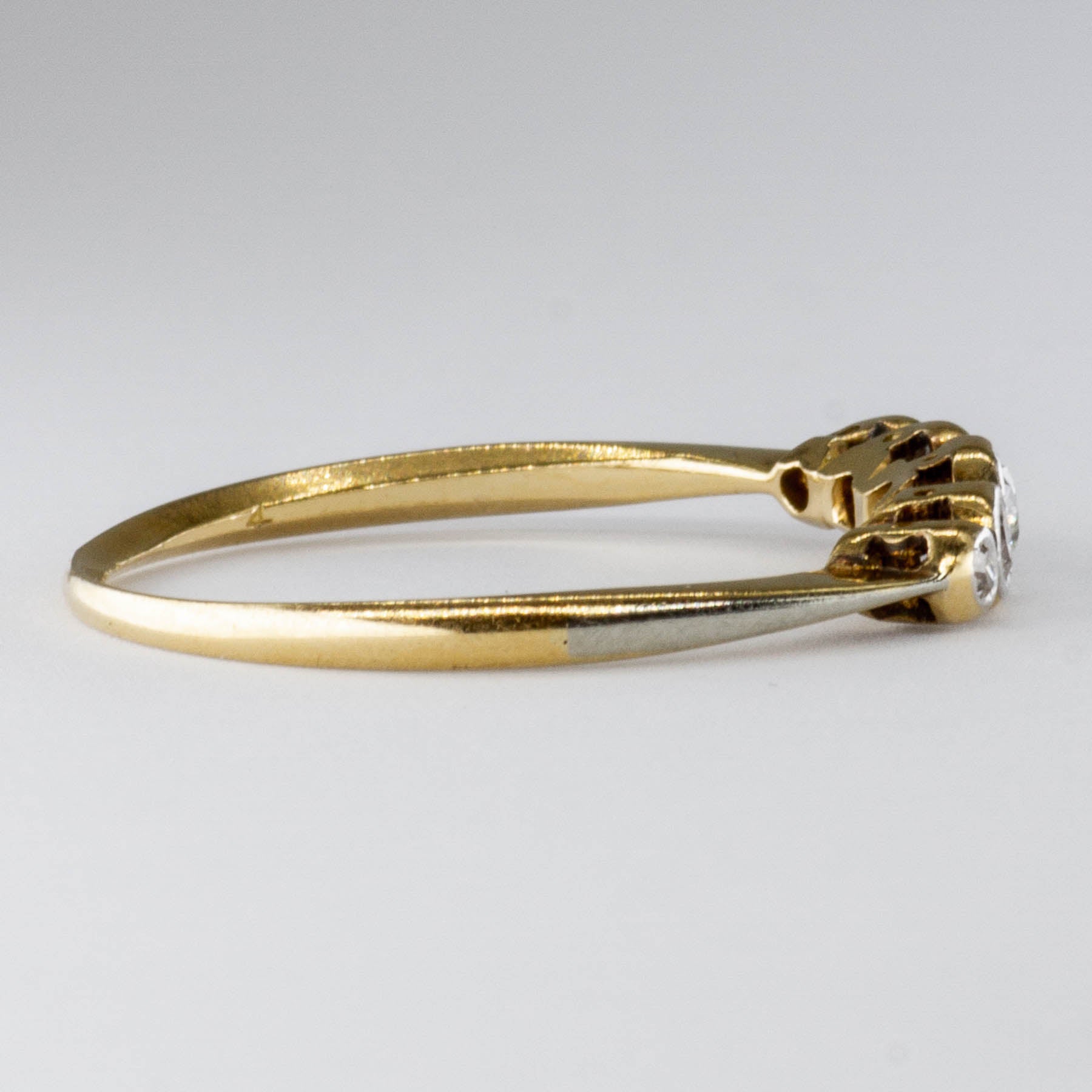 Bague Art Déco en or 18 carats et diamants | 0,13 ct | Taille 6,75 |