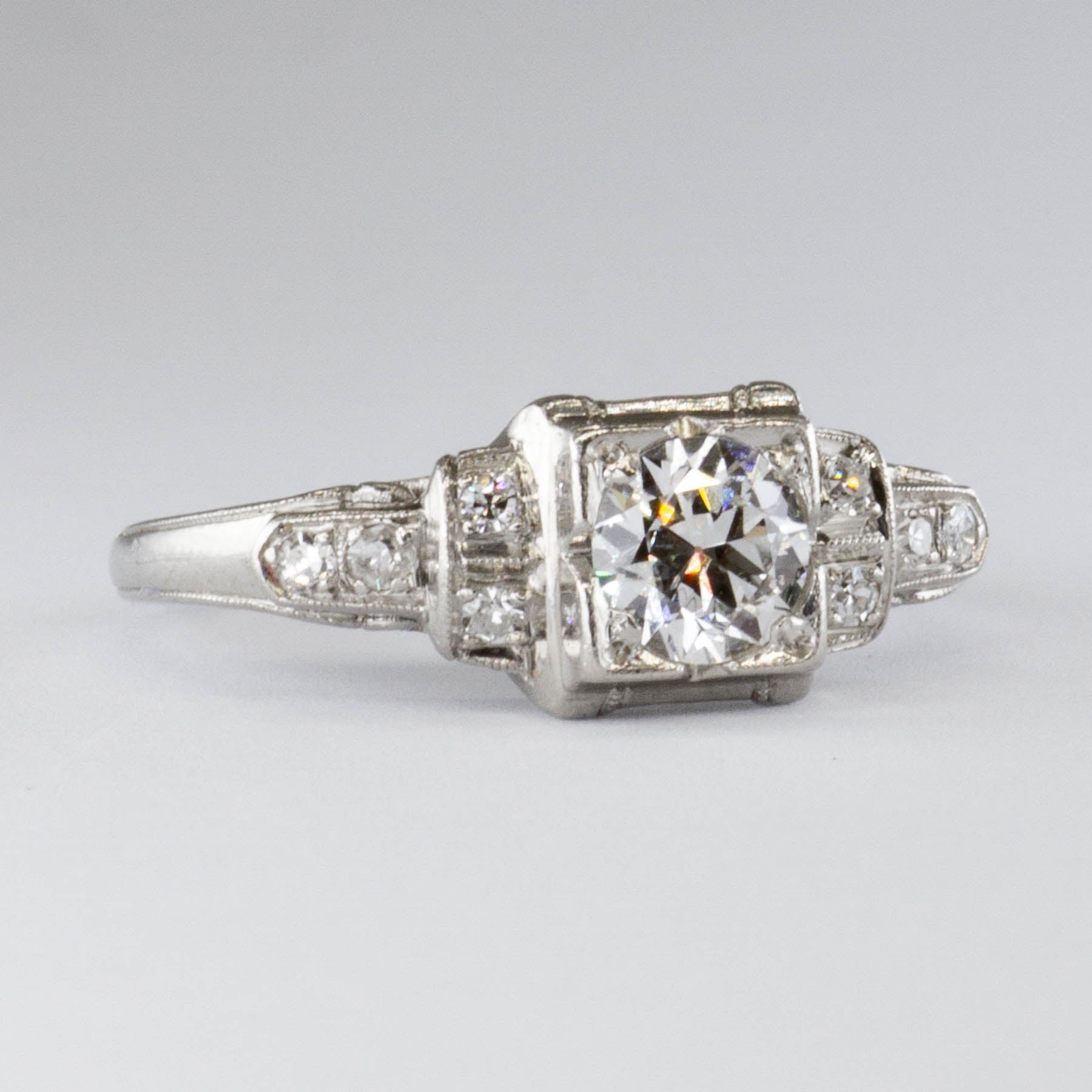 Bague Art Déco en platine avec diamant taille transitionnelle | 0,35 ct | Taille 4,5 |