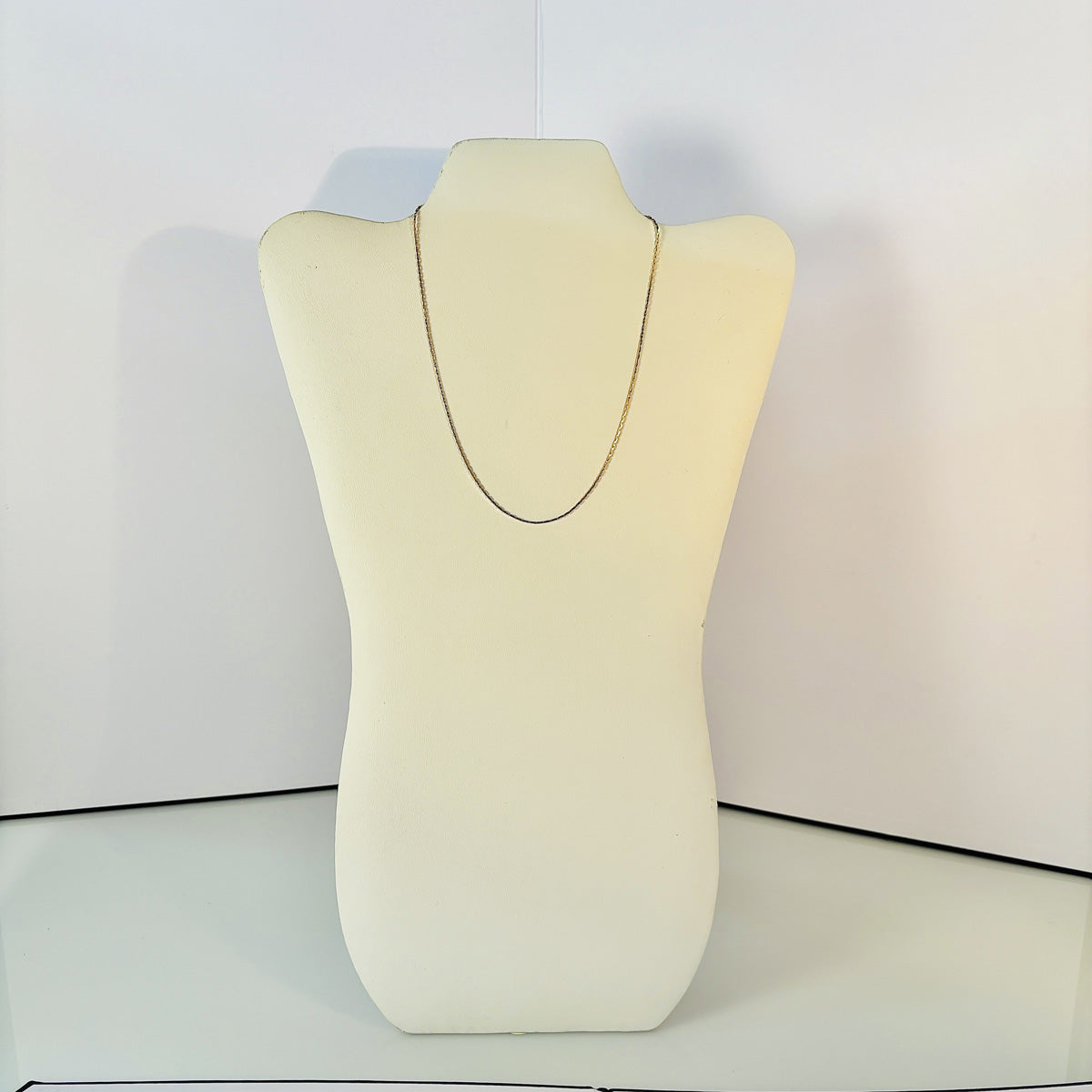 14k Yellow Gold Cable Chain | 16" |