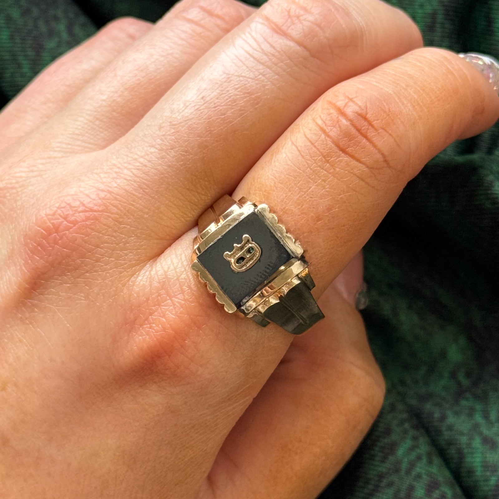 Hematite 'D' Signet Ring | 5.00ct | SZ 12.25 |