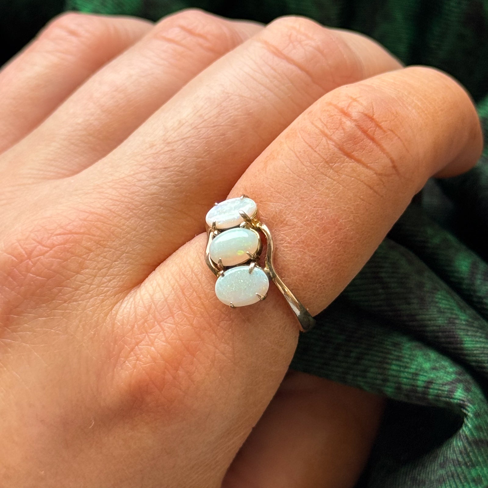 Diagonal Three Stone Opal Ring | 1.00ctw | SZ 6.75 |