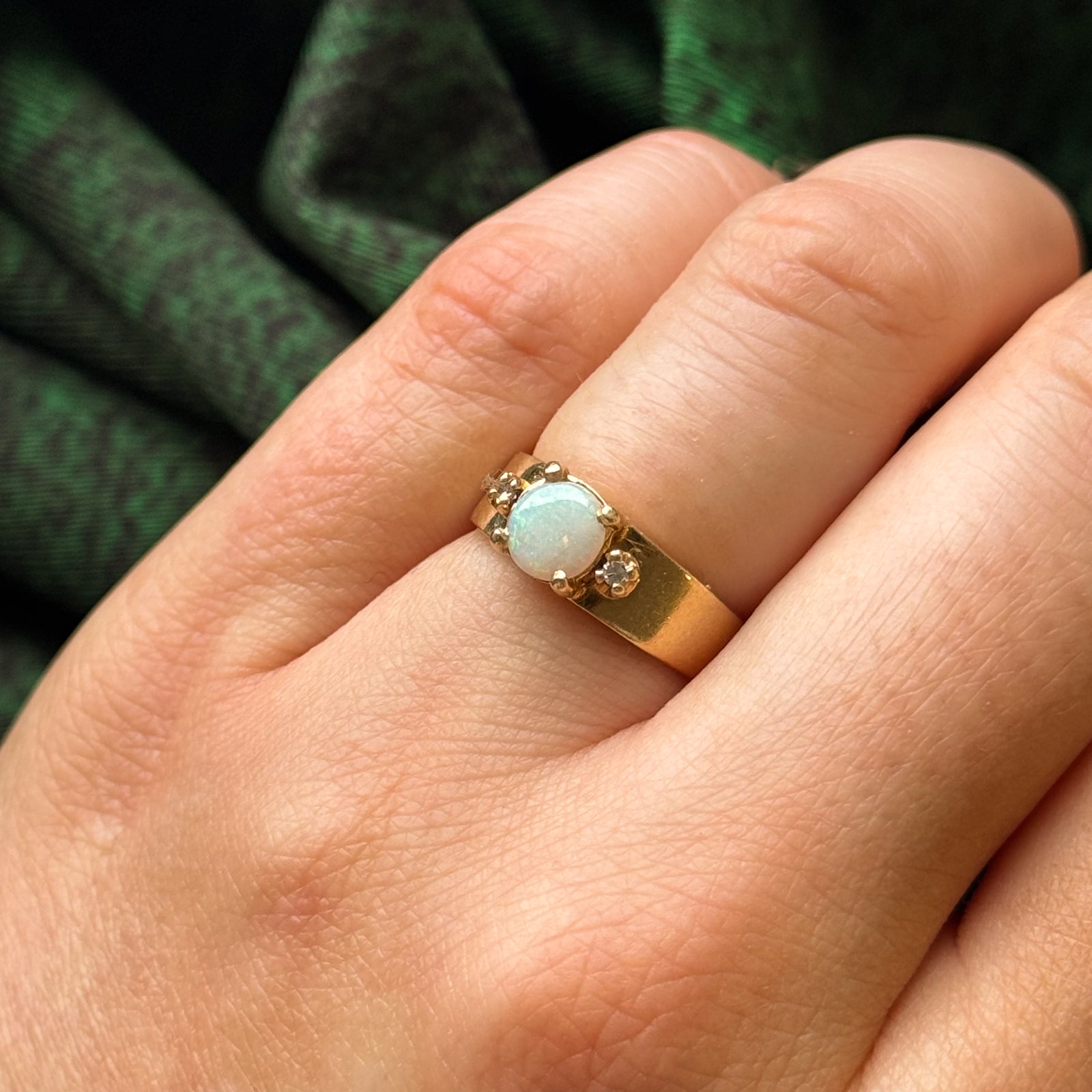 Opal & Diamond Ring | 0.30ct, 0.02ctw | SZ 4.75 |