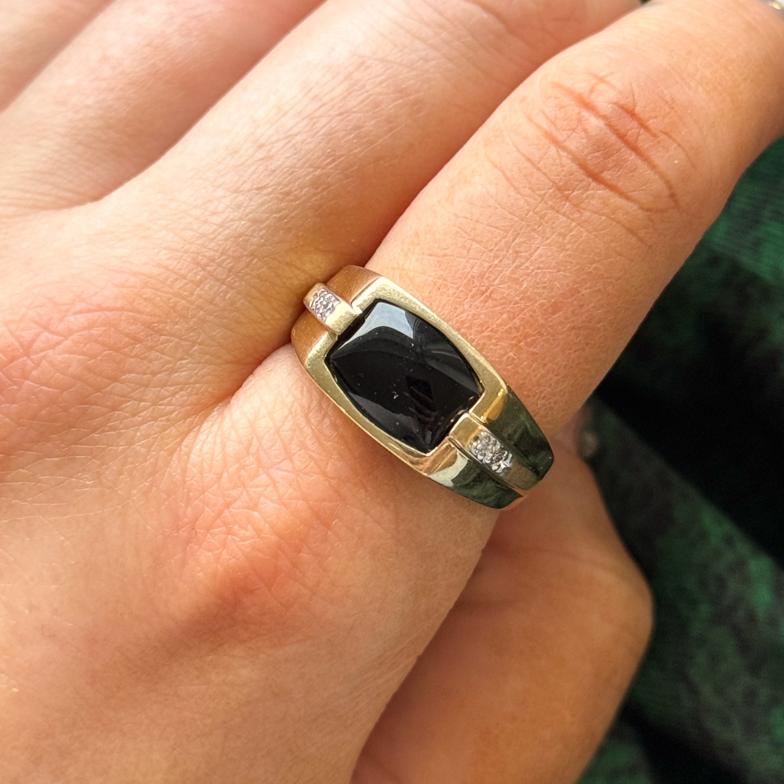 Onyx & Diamond Ring | 1.60ct, 0.02ctw | SZ 10.5 |