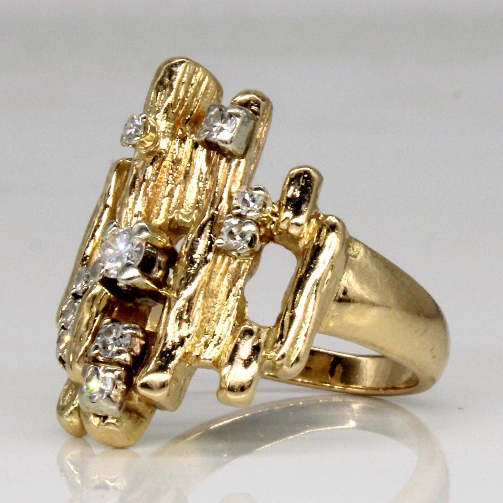 Diamond Abstract Ring | 0.24ctw | SZ 6.25 |