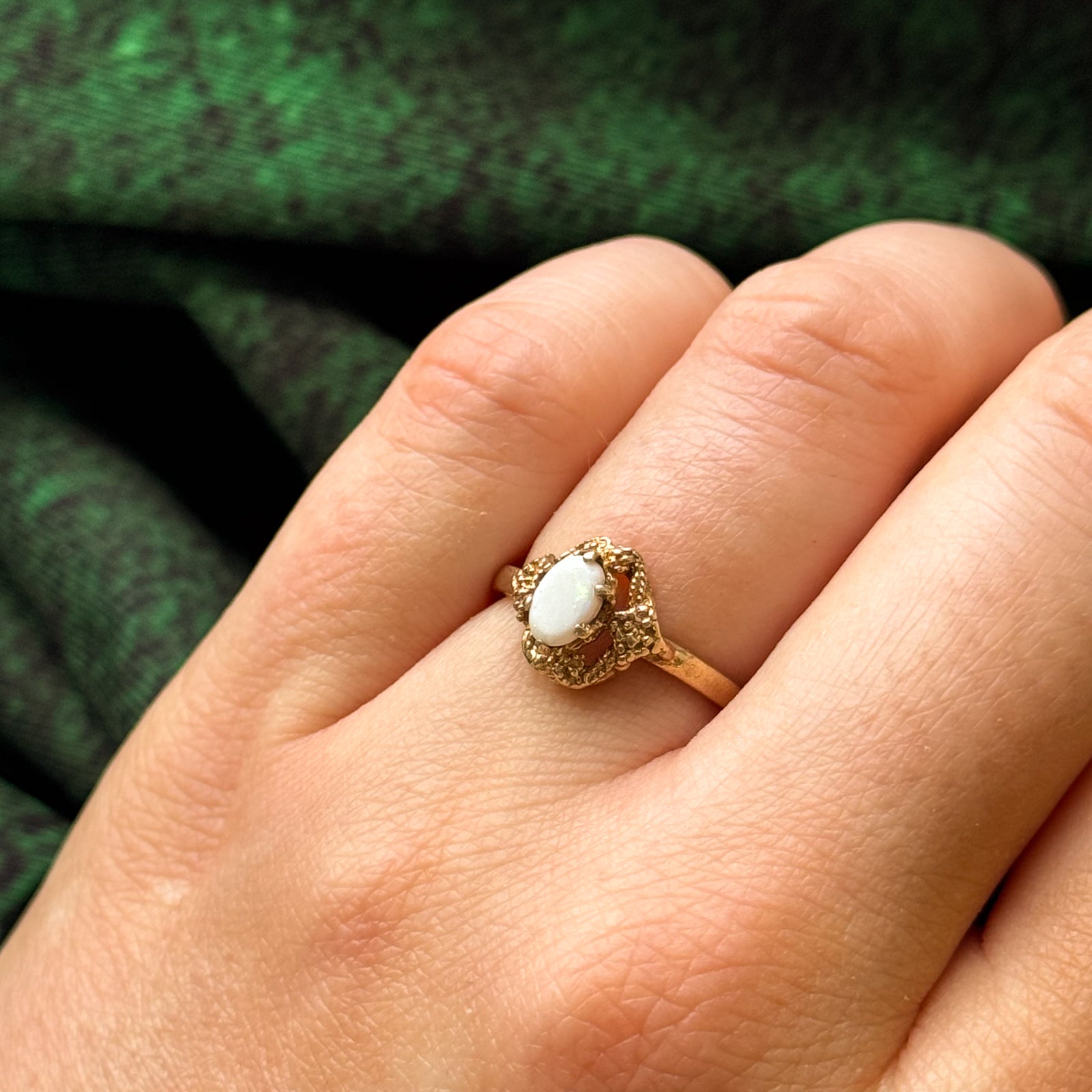 High Set Opal Ring | 0.20ct | SZ 5.75 |