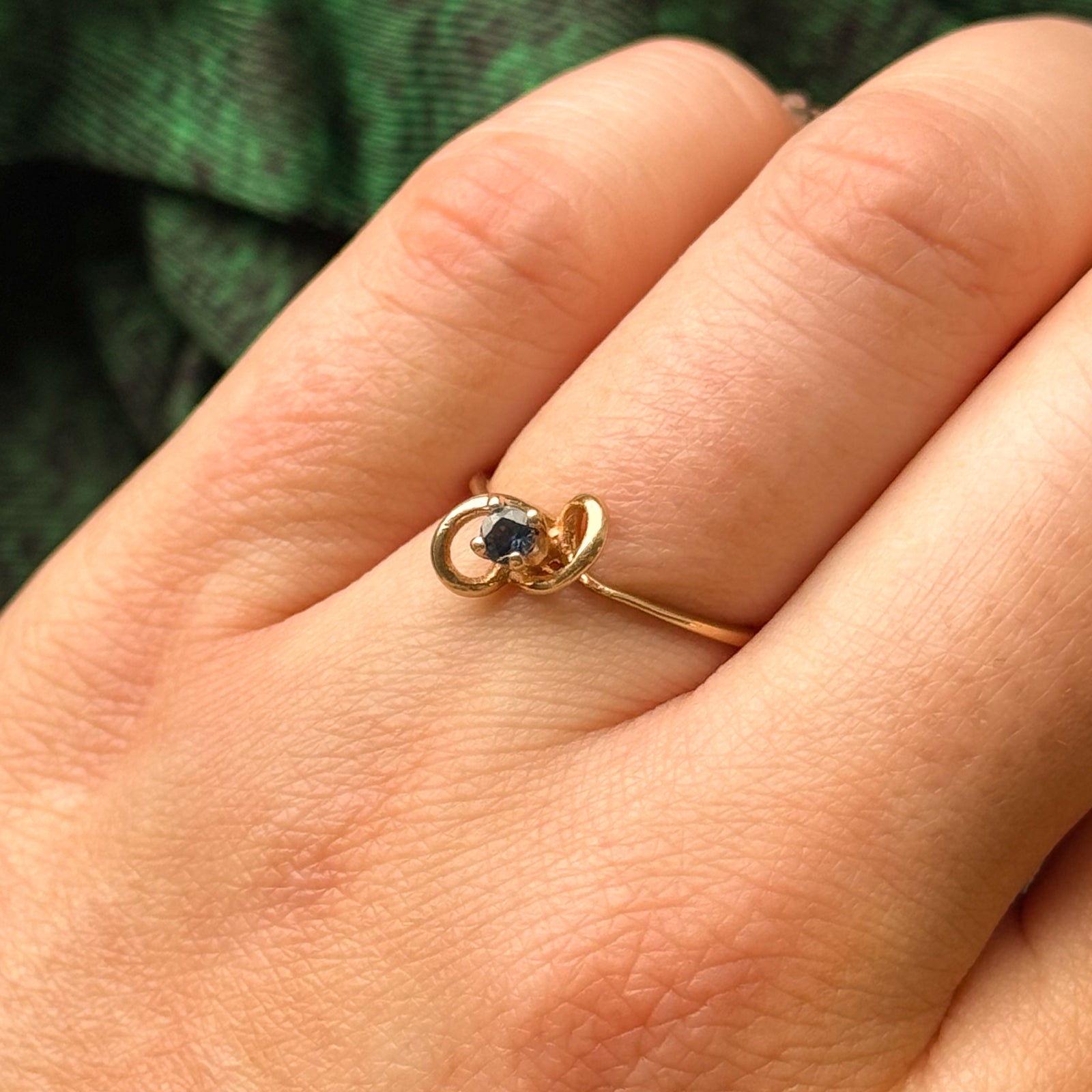 Sapphire Ring | 0.12ct | SZ 6.25 |