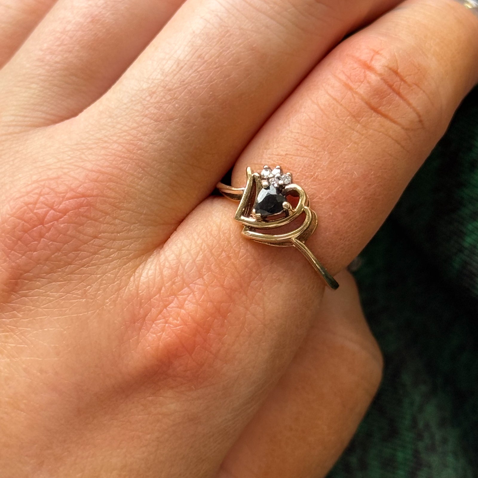 Sapphire & Diamond Heart Ring | 0.19ct, 0.02ctw | SZ 6.75 |