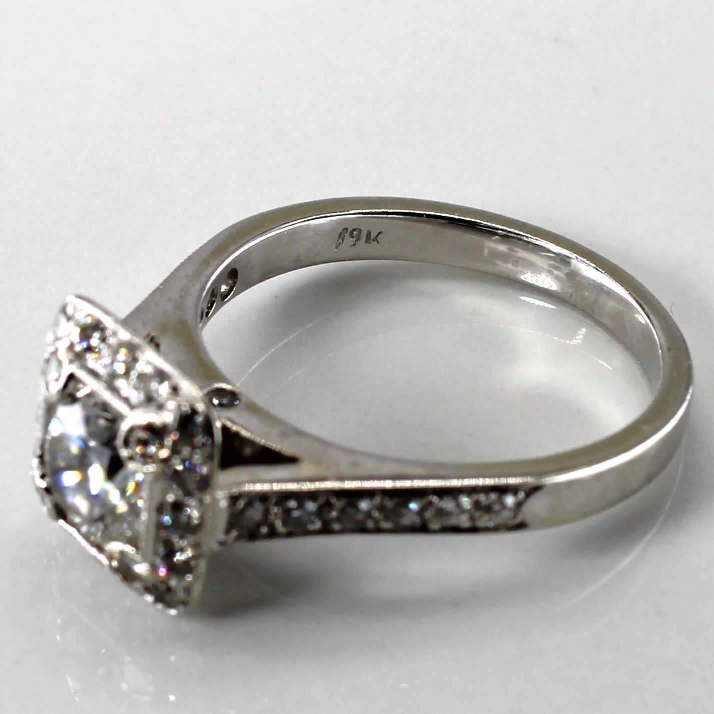 Halo Diamond Engagement Ring | 1.57ctw SI1 G/H | SZ 7 |