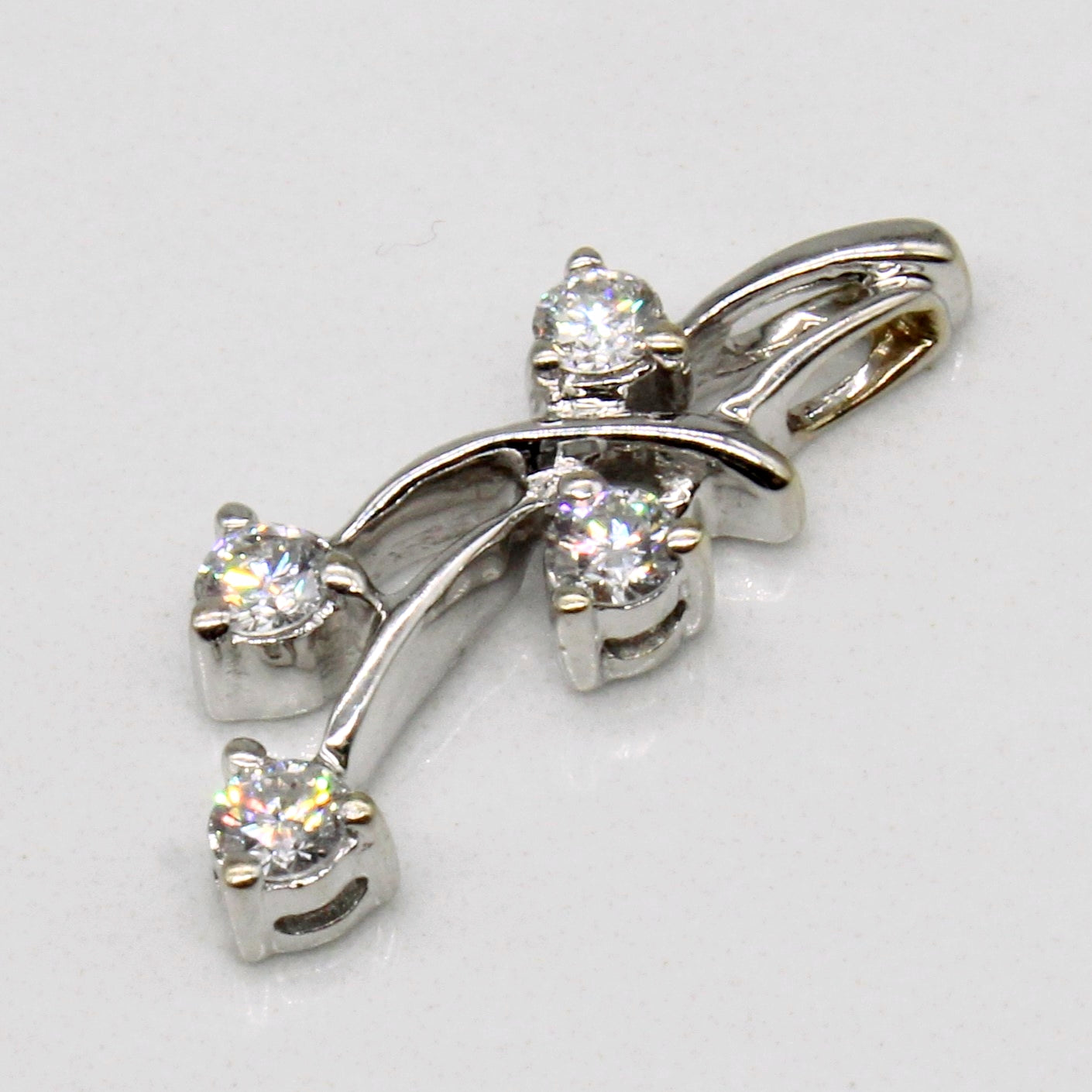 Diamond Pendant | 0.22ctw |