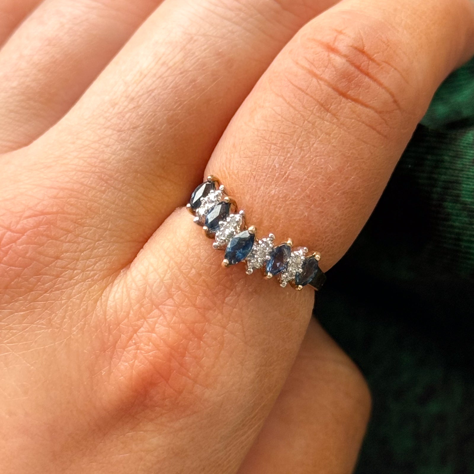 Sapphire & Diamond Chevron Ring | 1.00ctw, 0.03ctw | SZ 6.75 |