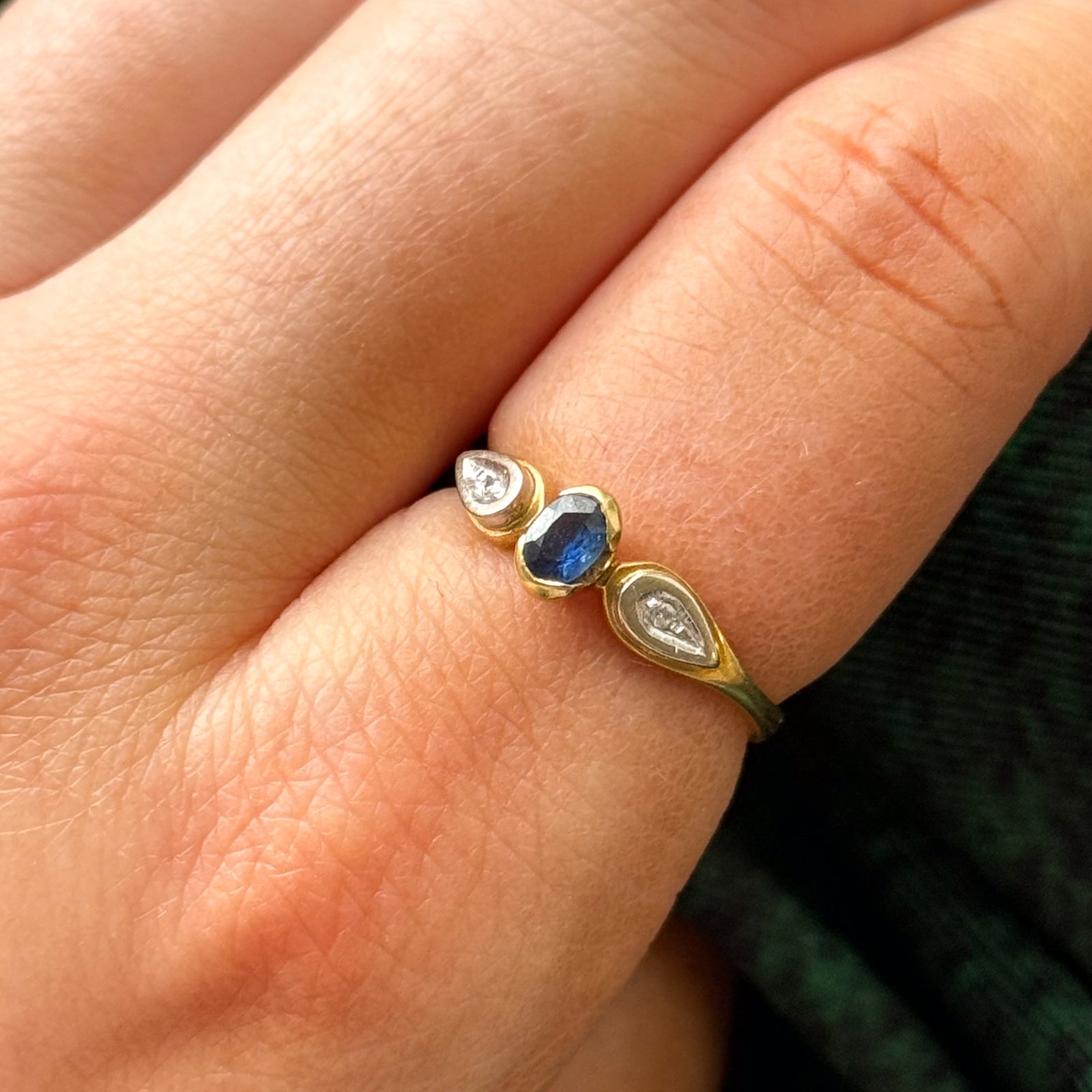 Sapphire & Diamond Ring | 0.20ct, 0.01ctw | SZ 6.75 |